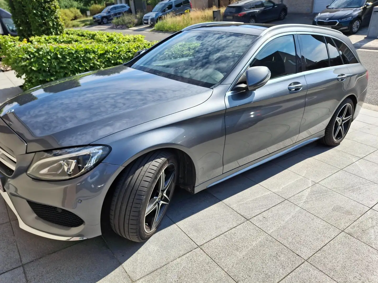 Mercedes-Benz C 220 C 220 d T 9G-TRONIC AMG Line Grijs - 1
