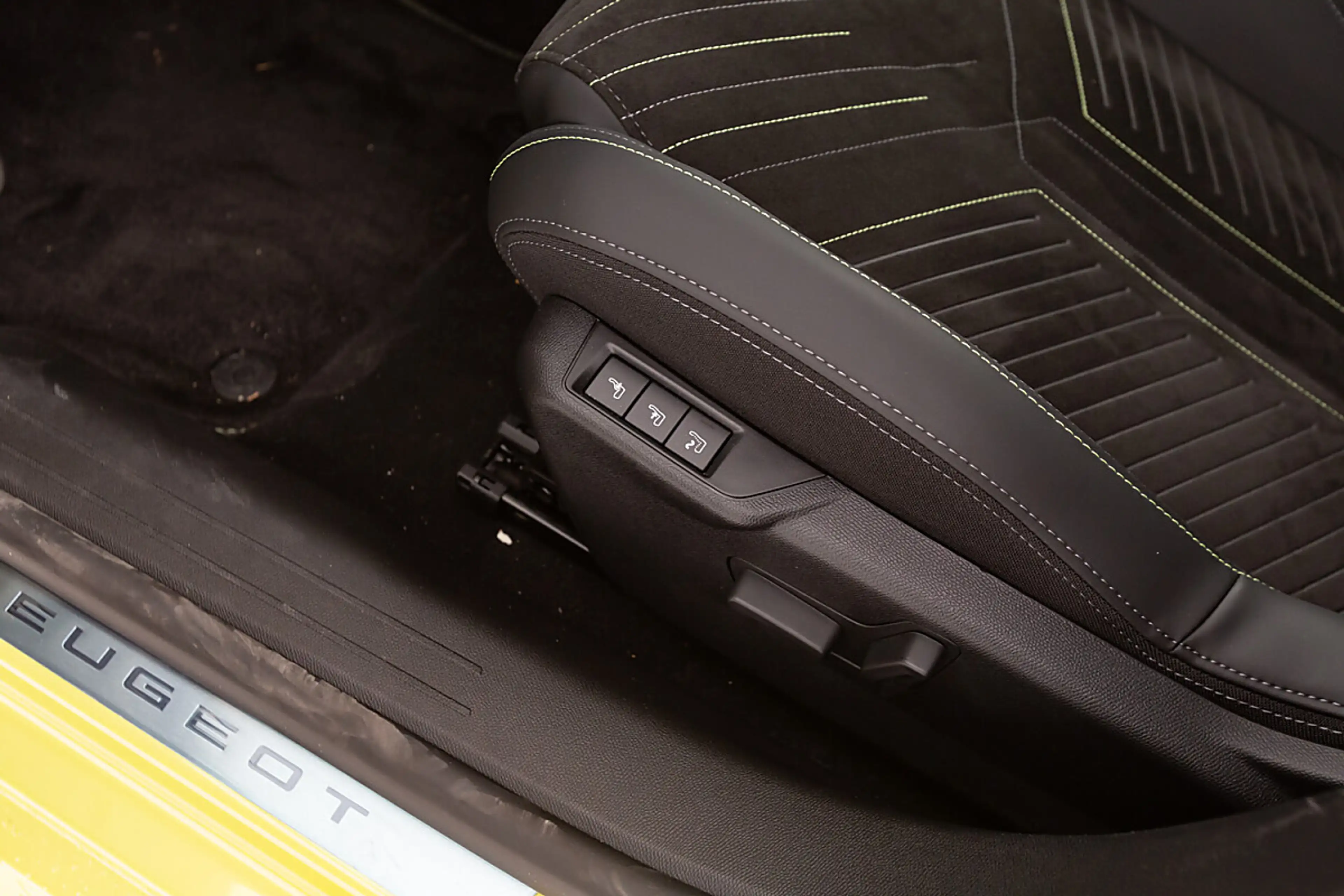 Peugeot e-208 208(e-) Elektromotor (e-) GT — photo 9