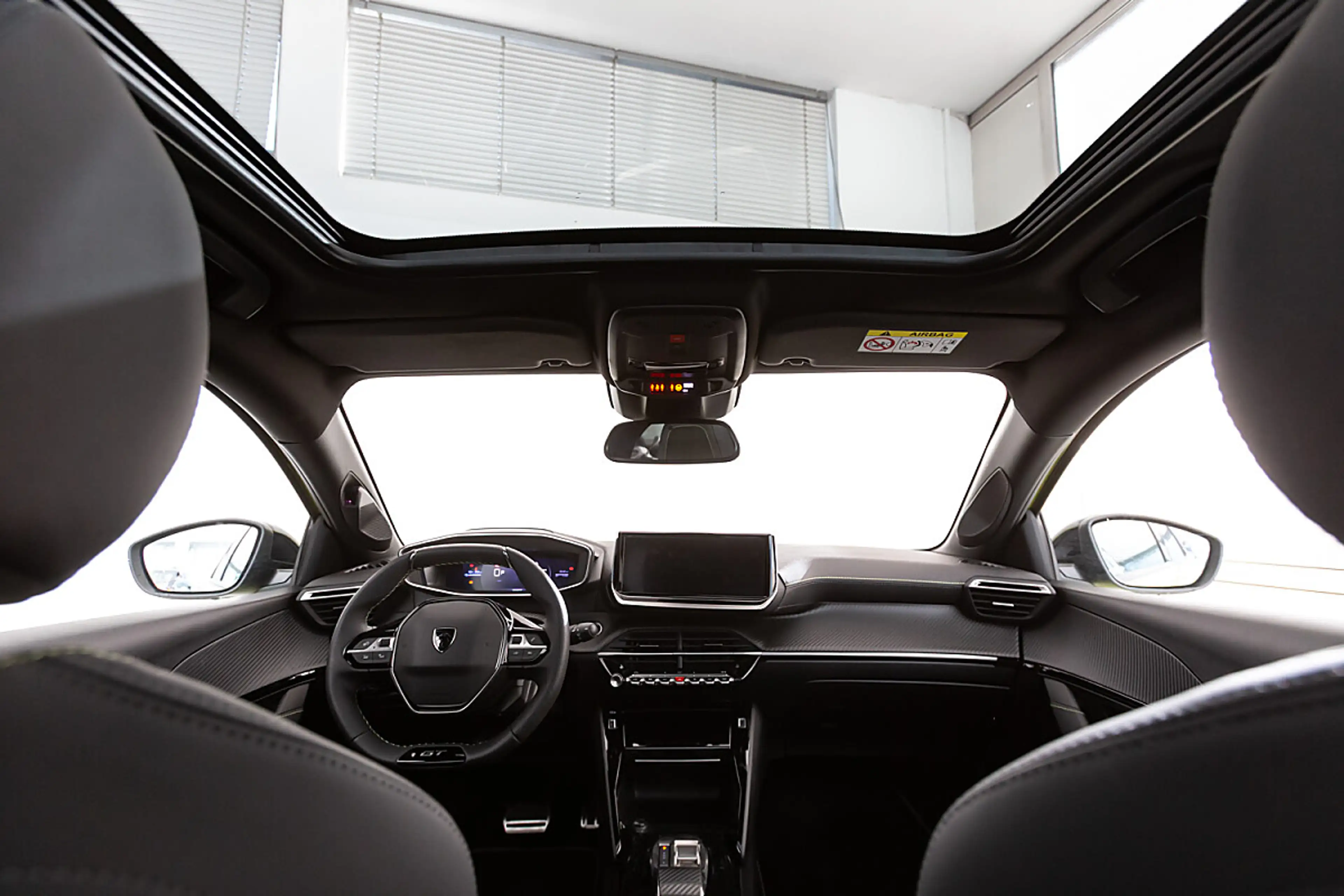Peugeot e-208 208(e-) Elektromotor (e-) GT — photo 7