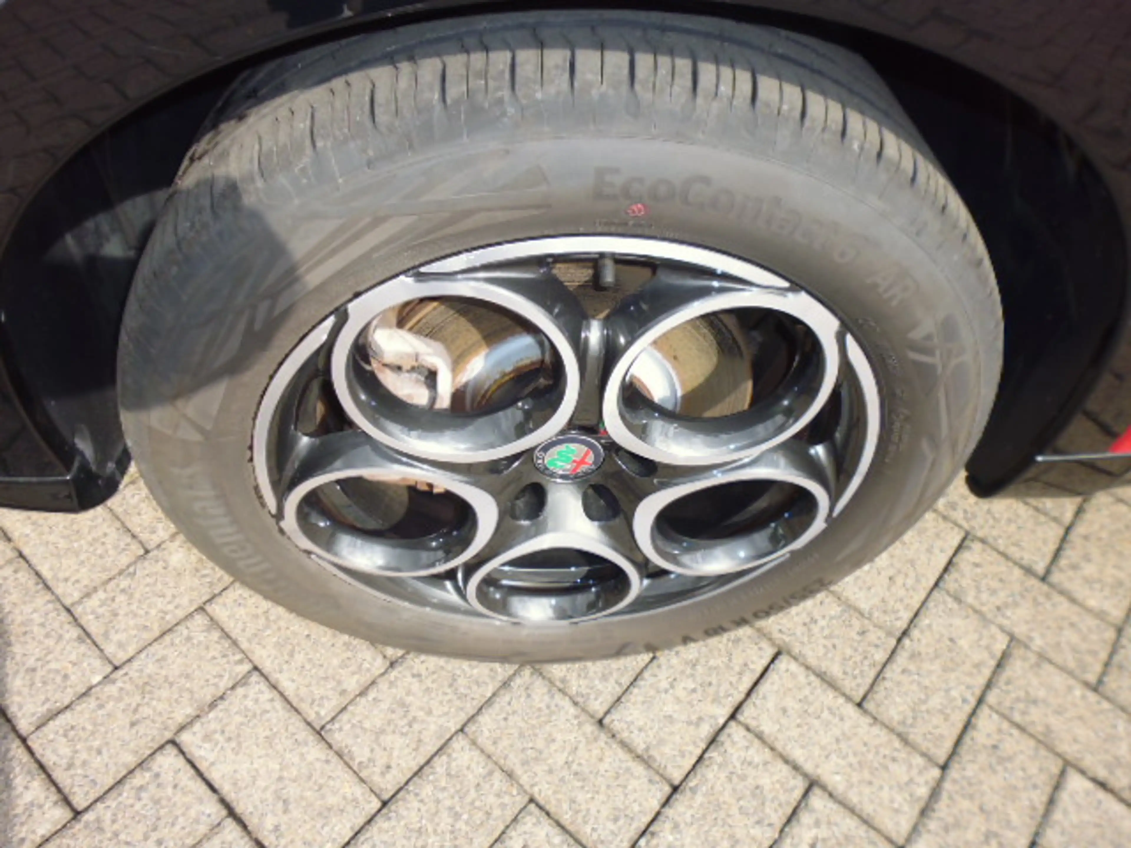 Alfa Romeo Tonale Ti LED, NAV, 7 Gang Automatik — photo 3