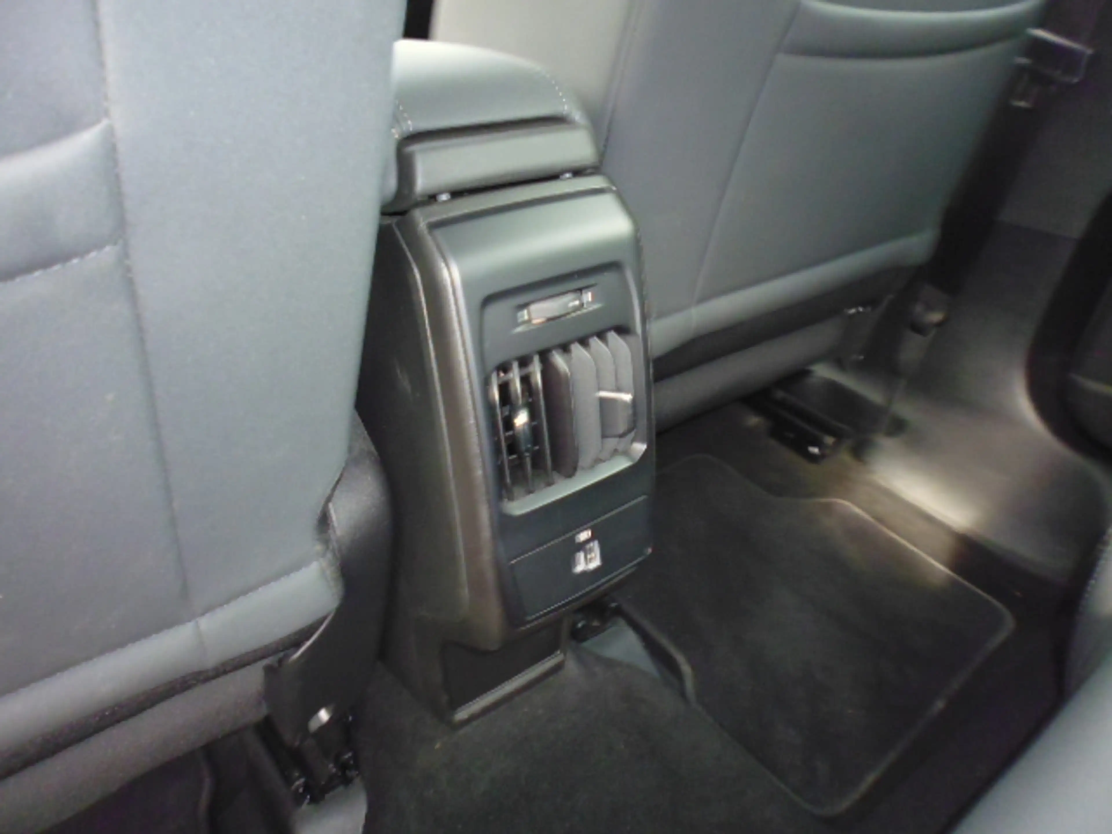 Alfa Romeo Tonale Ti LED, NAV, 7 Gang Automatik — photo 14