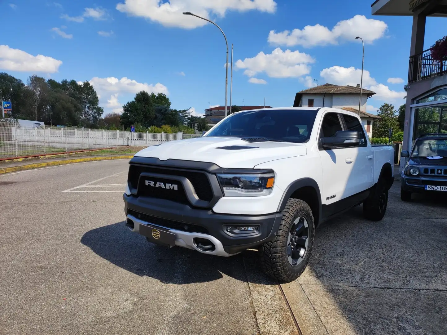 Dodge RAM Ram 1500 5.7 V8  Rebel GPL Blanco - 1
