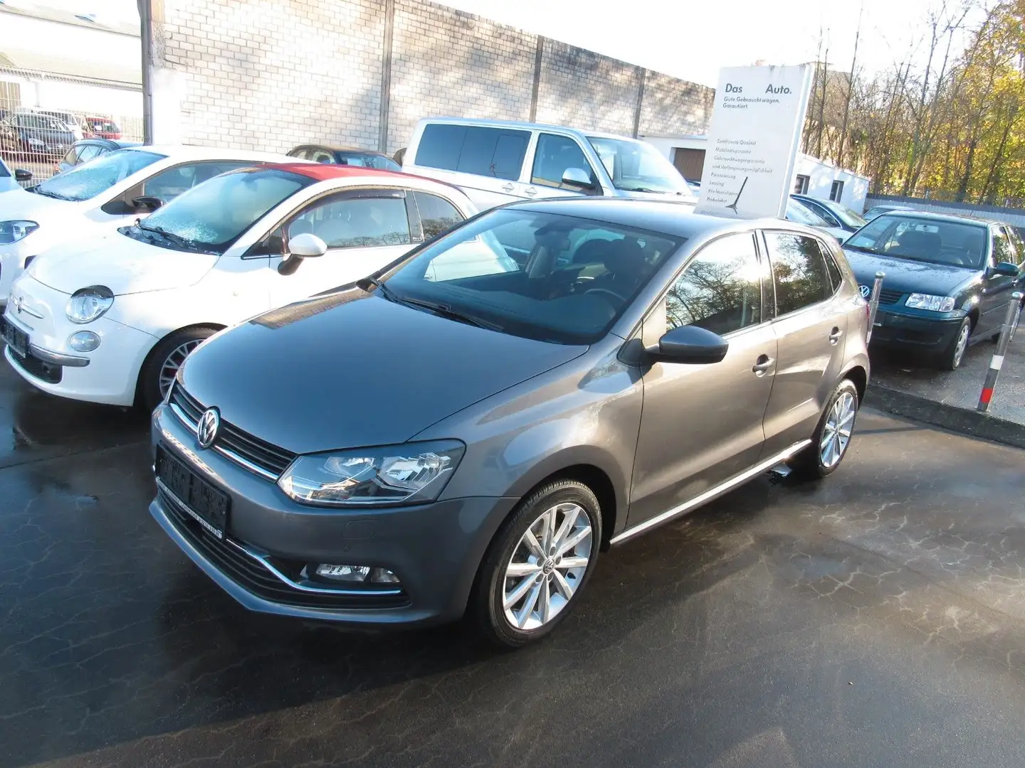 Volkswagen Polo V Highline,AUTOMATIK,KLIMA,NAVI,SITZHEIZUNG Gris - 1