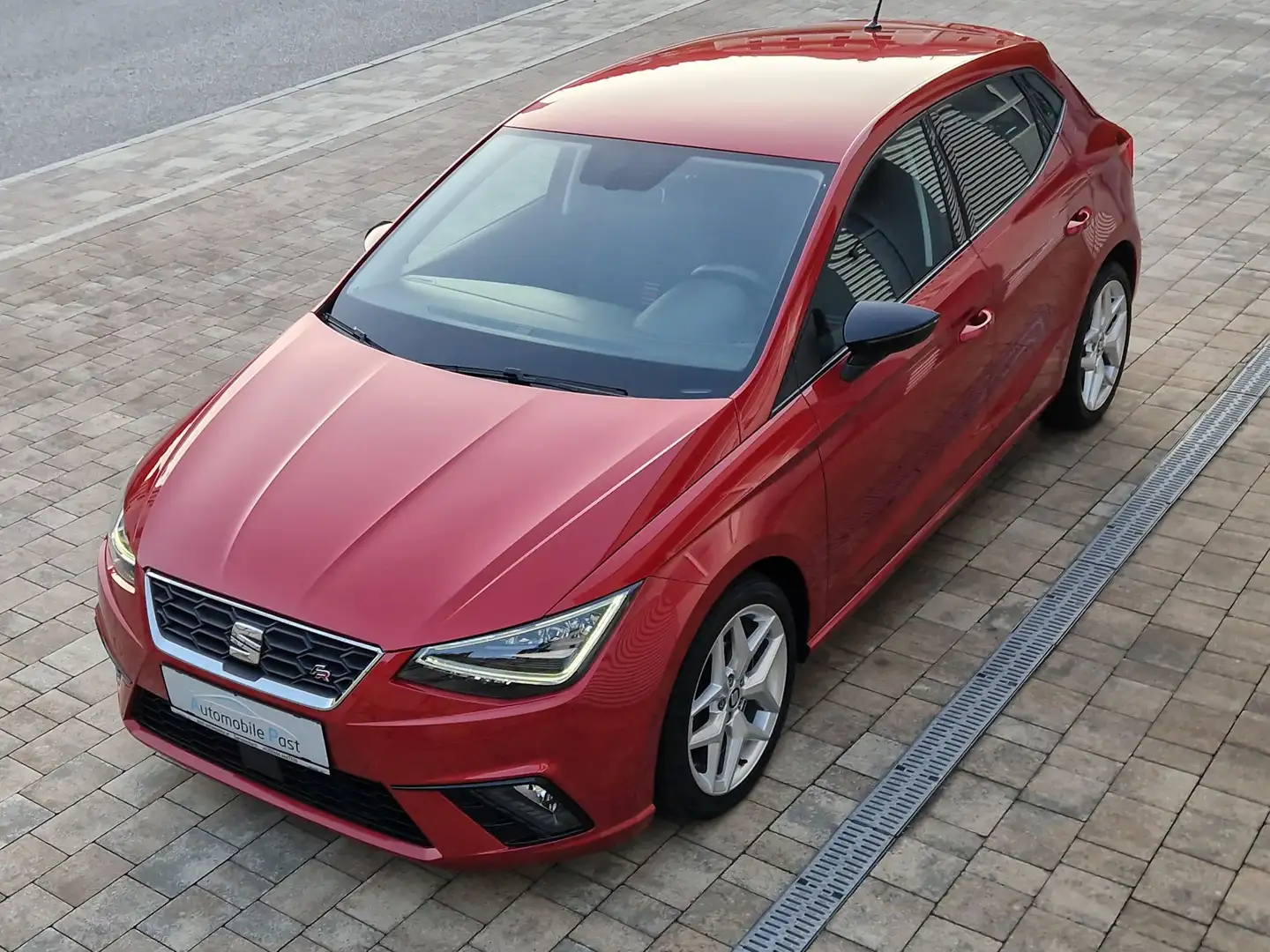 SEAT Ibiza 1,0 ECO TSI FR, LED*Sportsitze*Front Assist! Rot - 2