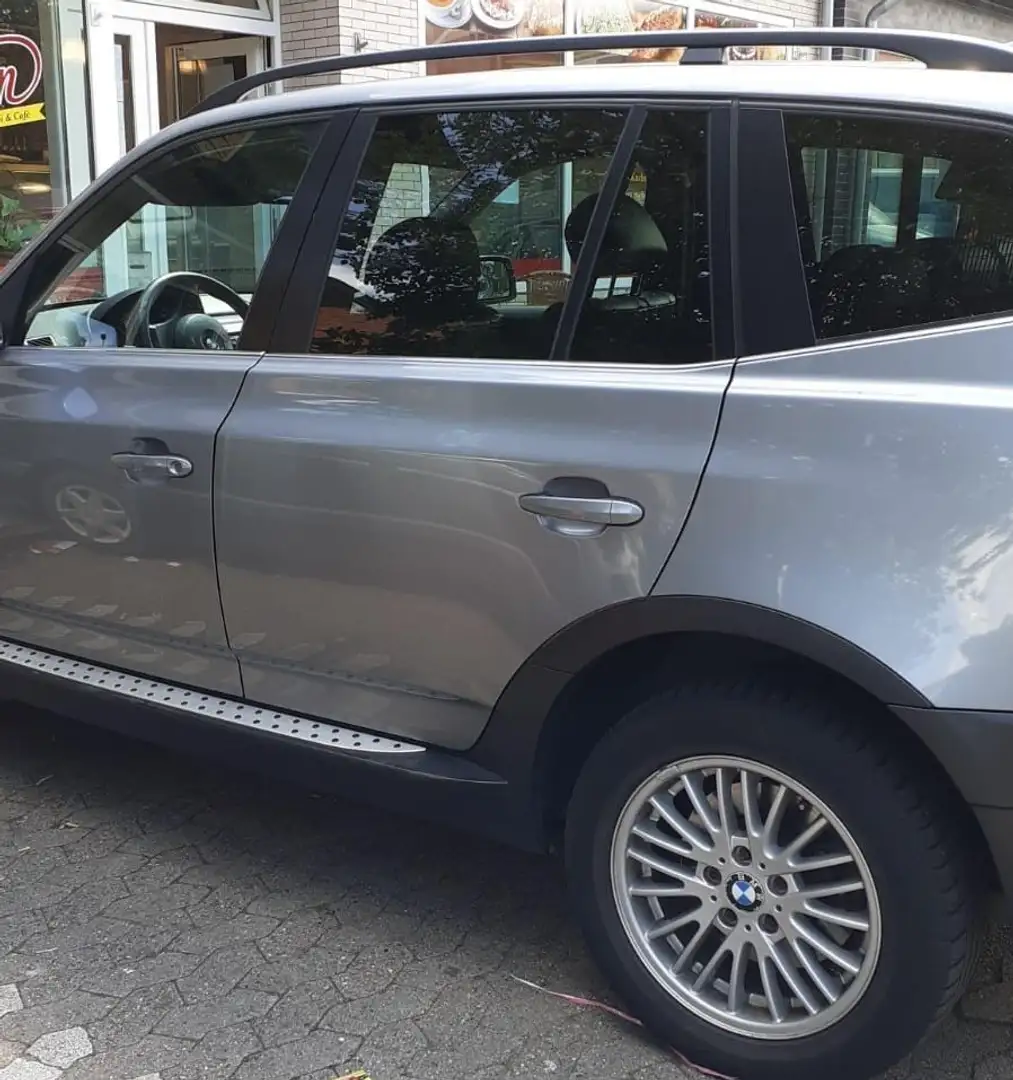 BMW X3 3.0sd Aut. mit neuer ÖL Wechsel Срібний - 1