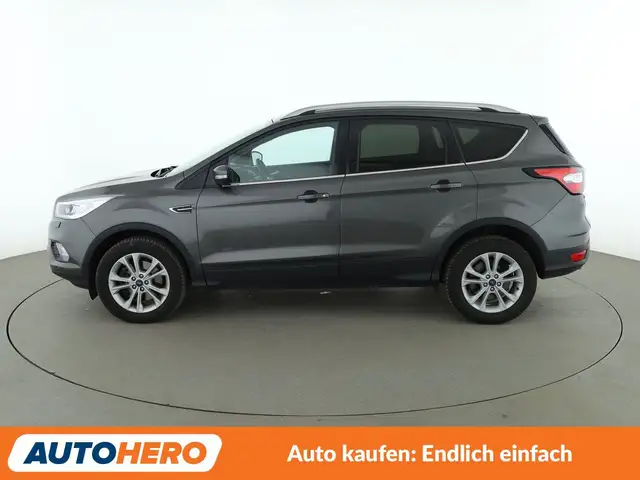 Ford Kuga view 3