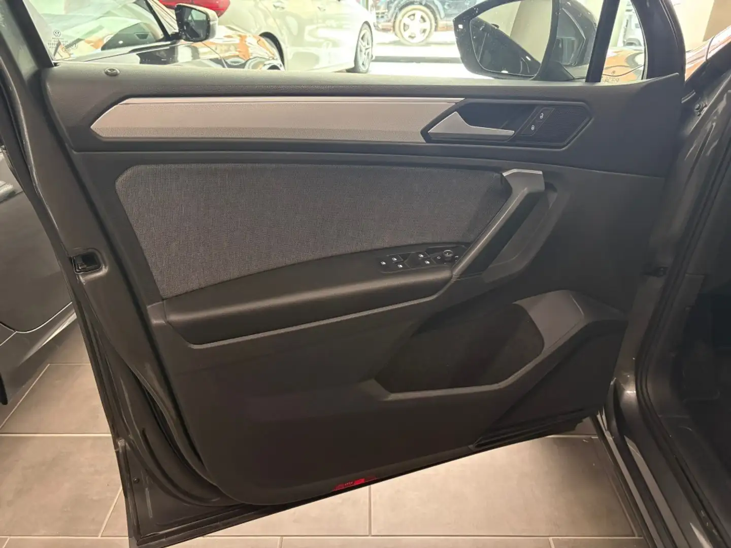 SEAT Tarraco 1.5 TSI S&S Style 150 Gris - 2