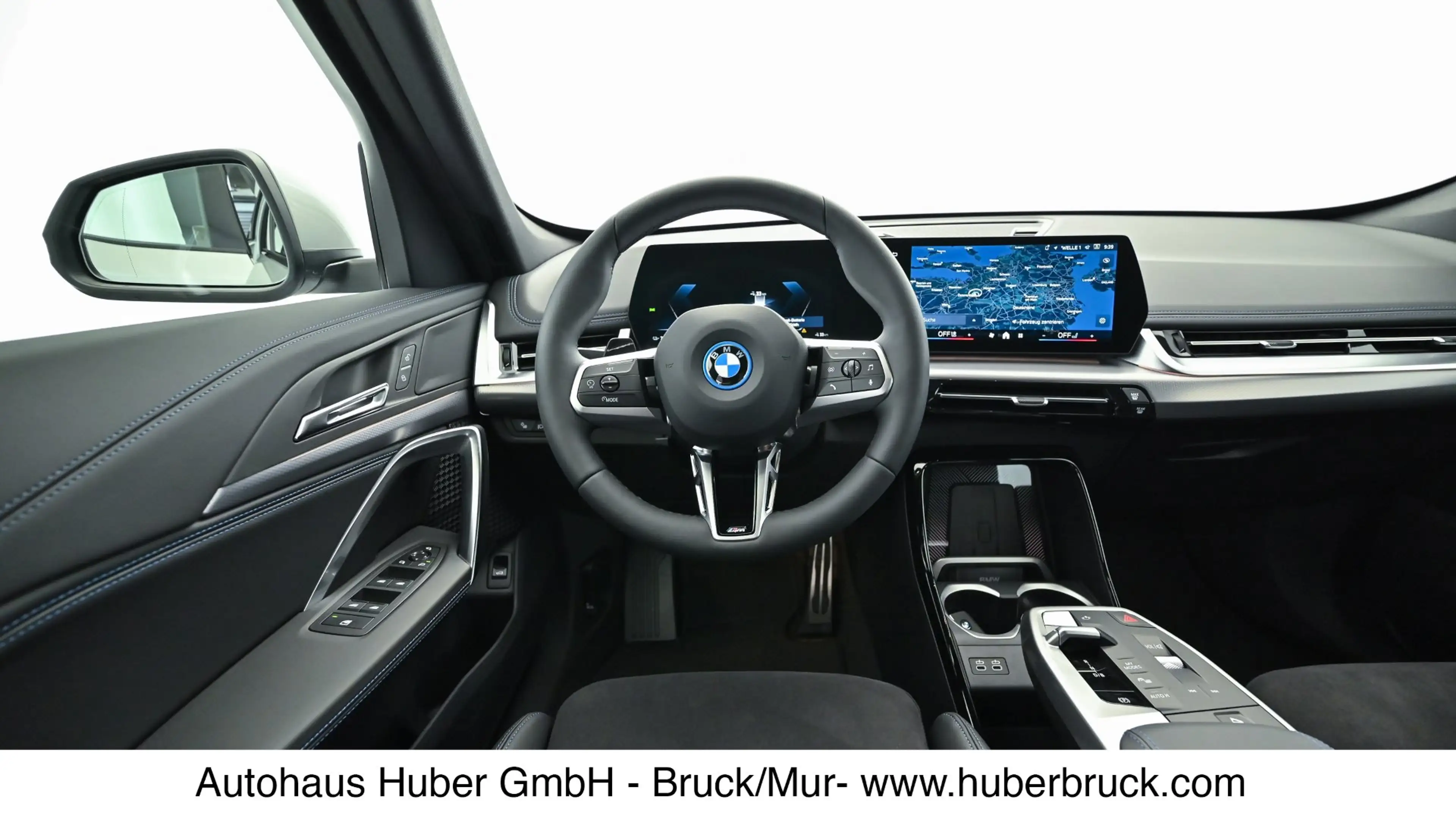 BMW iX1 eDrive20 — photo 14