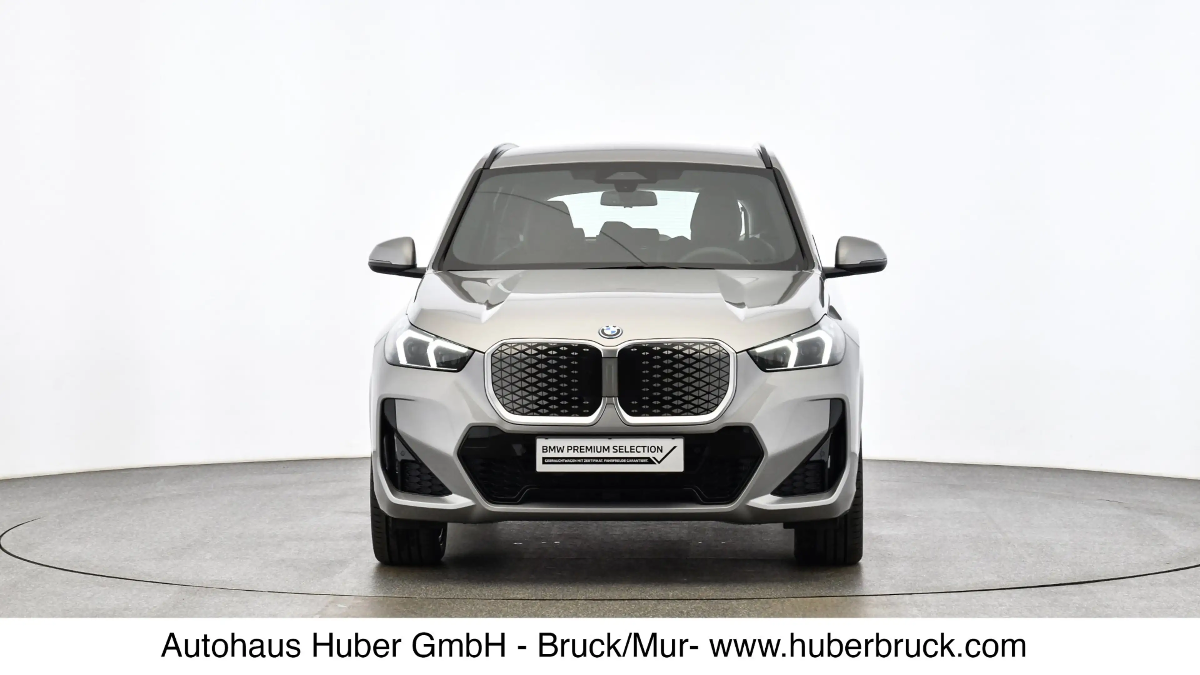 BMW iX1 eDrive20 — photo 6