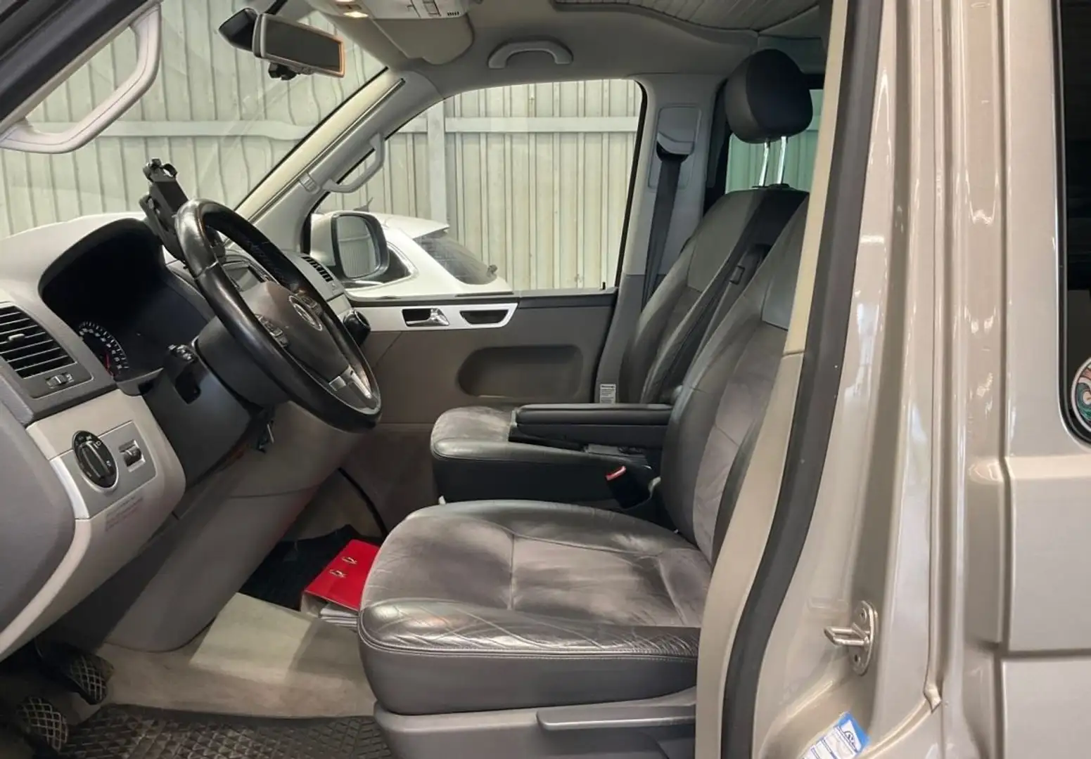 Volkswagen T5 California California 2.0 TDI Brun - 1