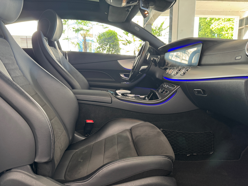 Mercedes-Benz E 400 E 400 4Matic AMG — photo 11