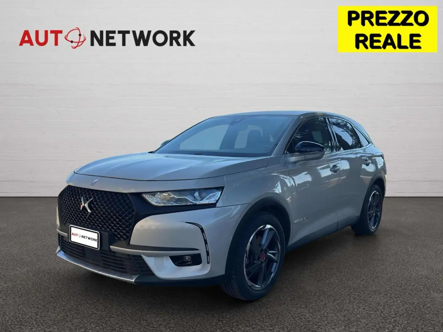 DS Automobiles DS 7 Crossback E-Tense 4x4 Grand Chic Gris - 1