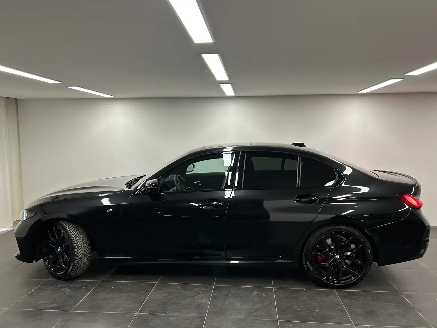 BMW 330 d xDrive M Sportpaket Pro DA. Prof. PA. Plus Harma Schwarz - 2