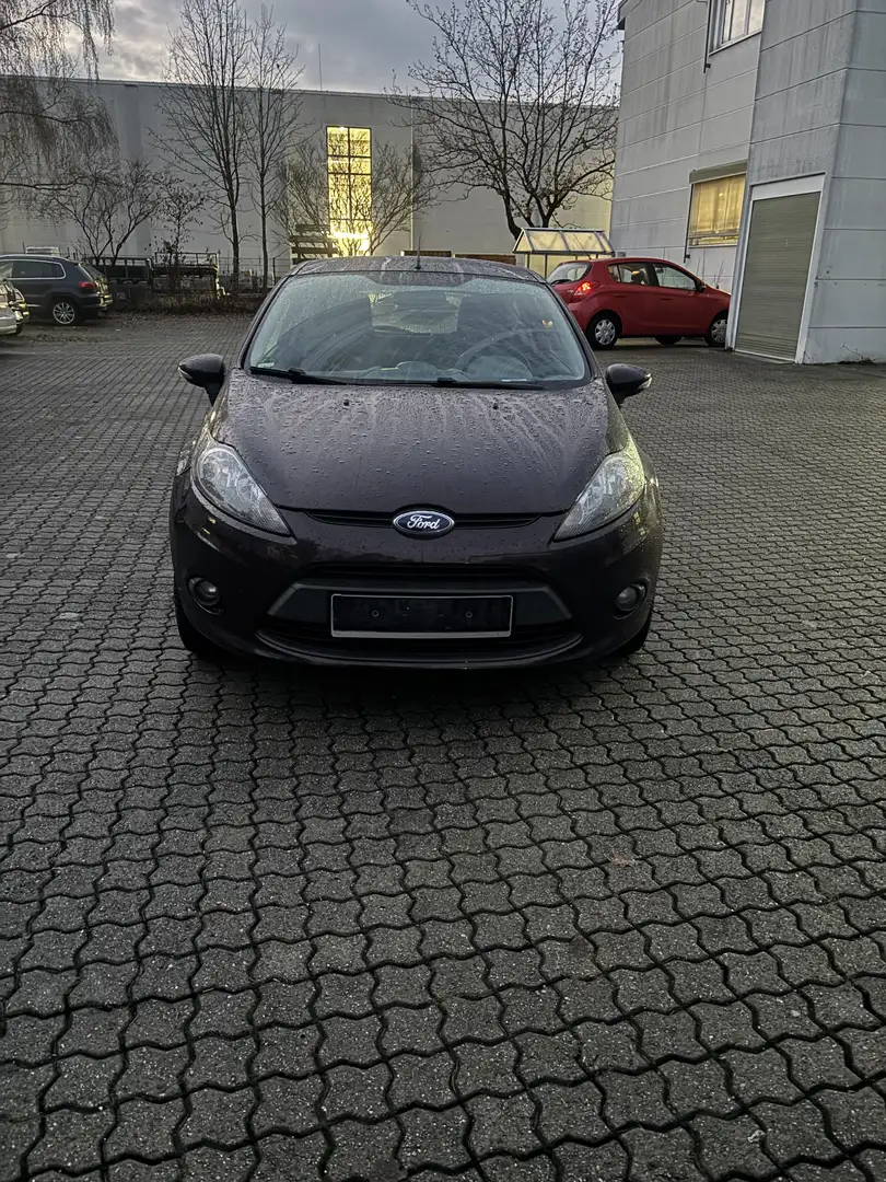 Ford Fiesta Courier - 1