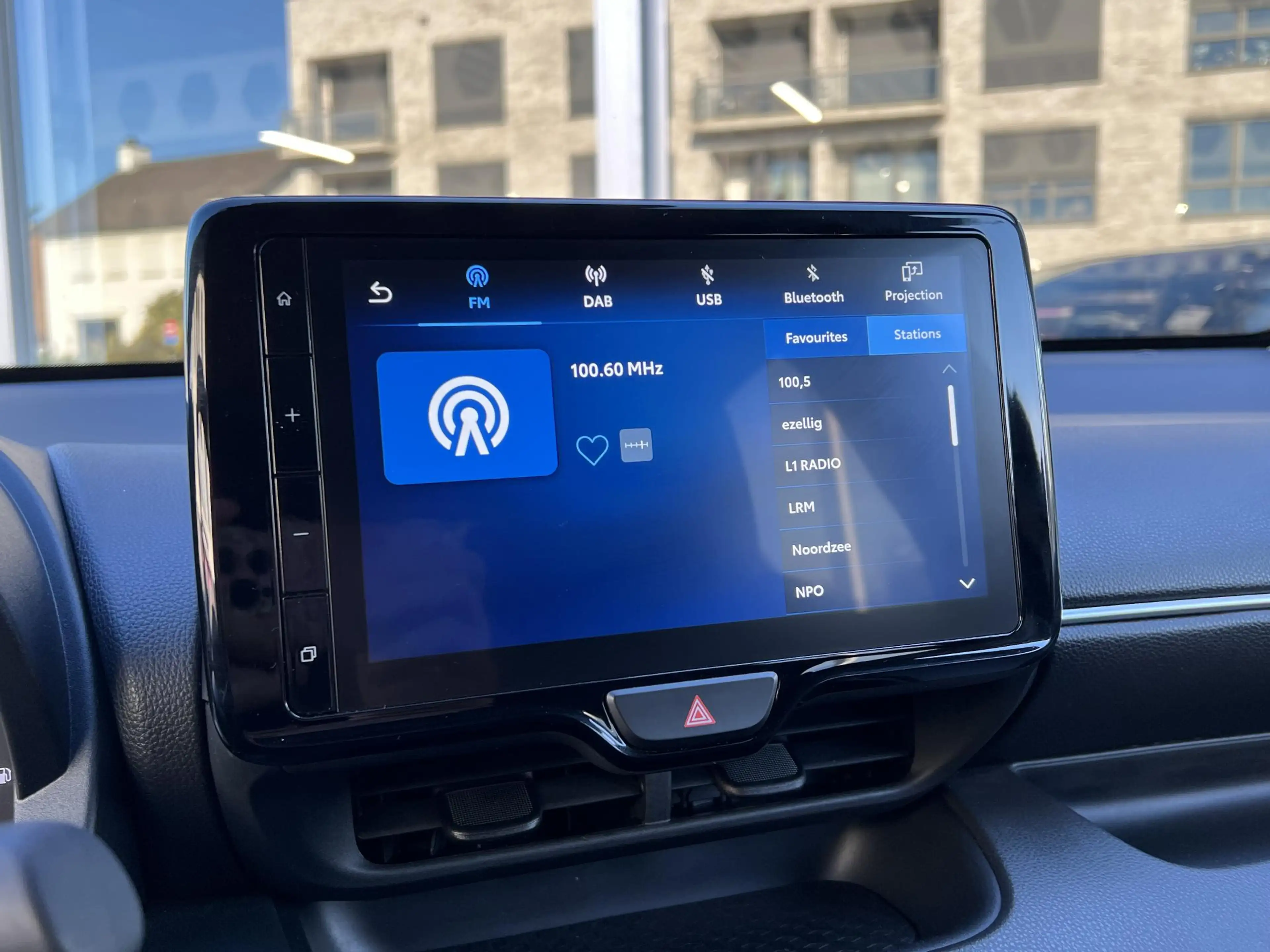 Toyota Yaris 1.5 Hybrid 116 Dynamic Plus | Stoel + Stuurverwarm — photo 26