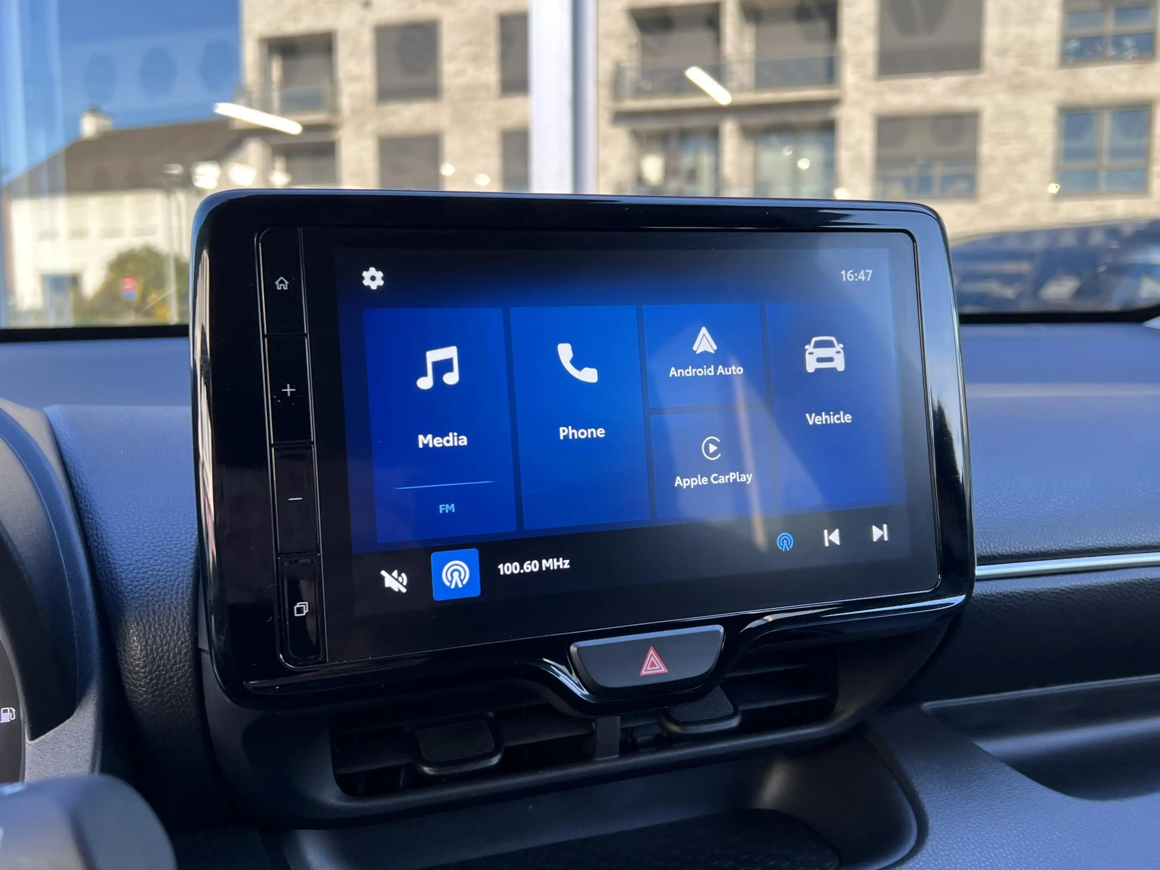Toyota Yaris 1.5 Hybrid 116 Dynamic Plus | Stoel + Stuurverwarm — photo 28