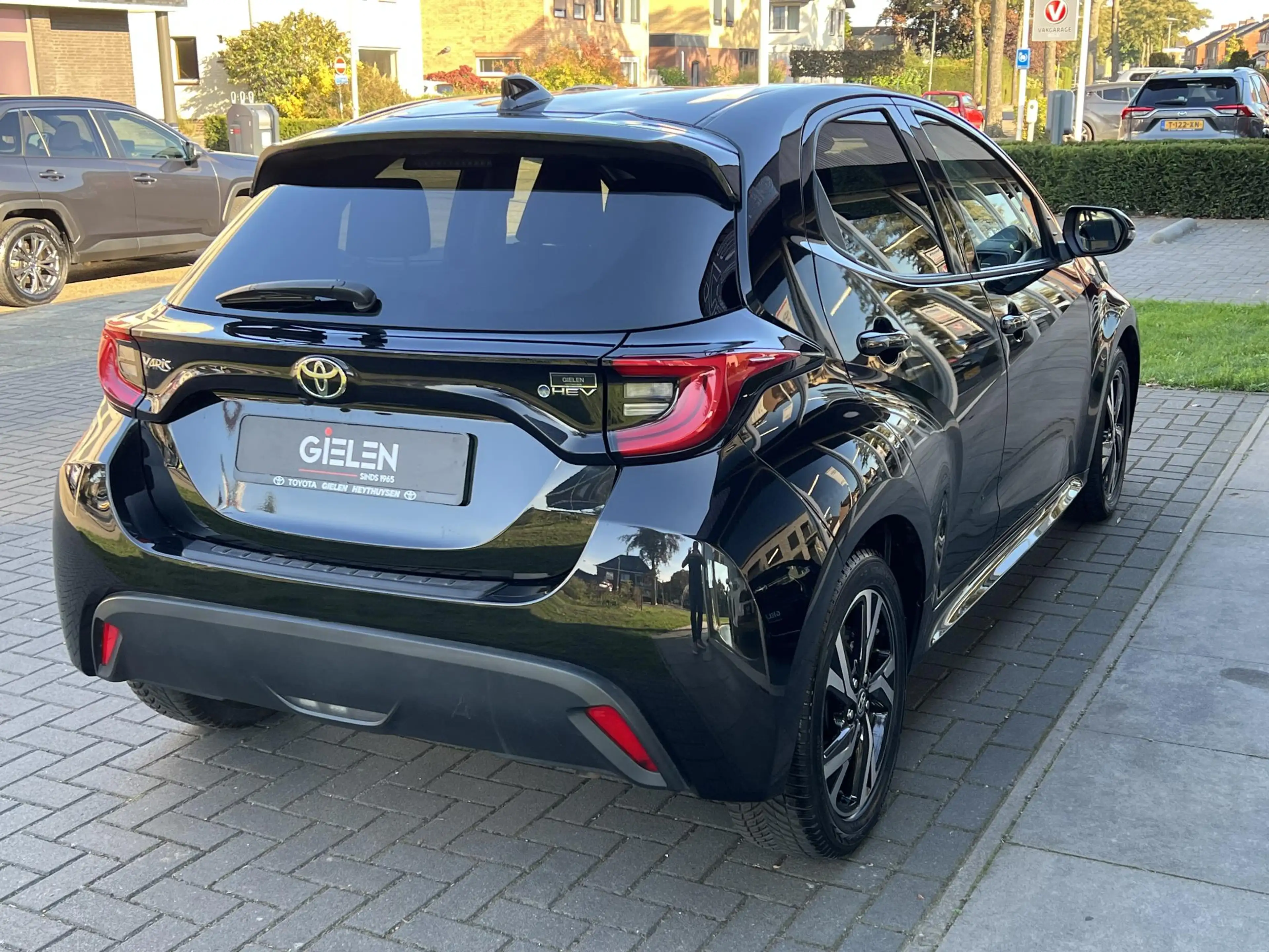 Toyota Yaris 1.5 Hybrid 116 Dynamic Plus | Stoel + Stuurverwarm — photo 2
