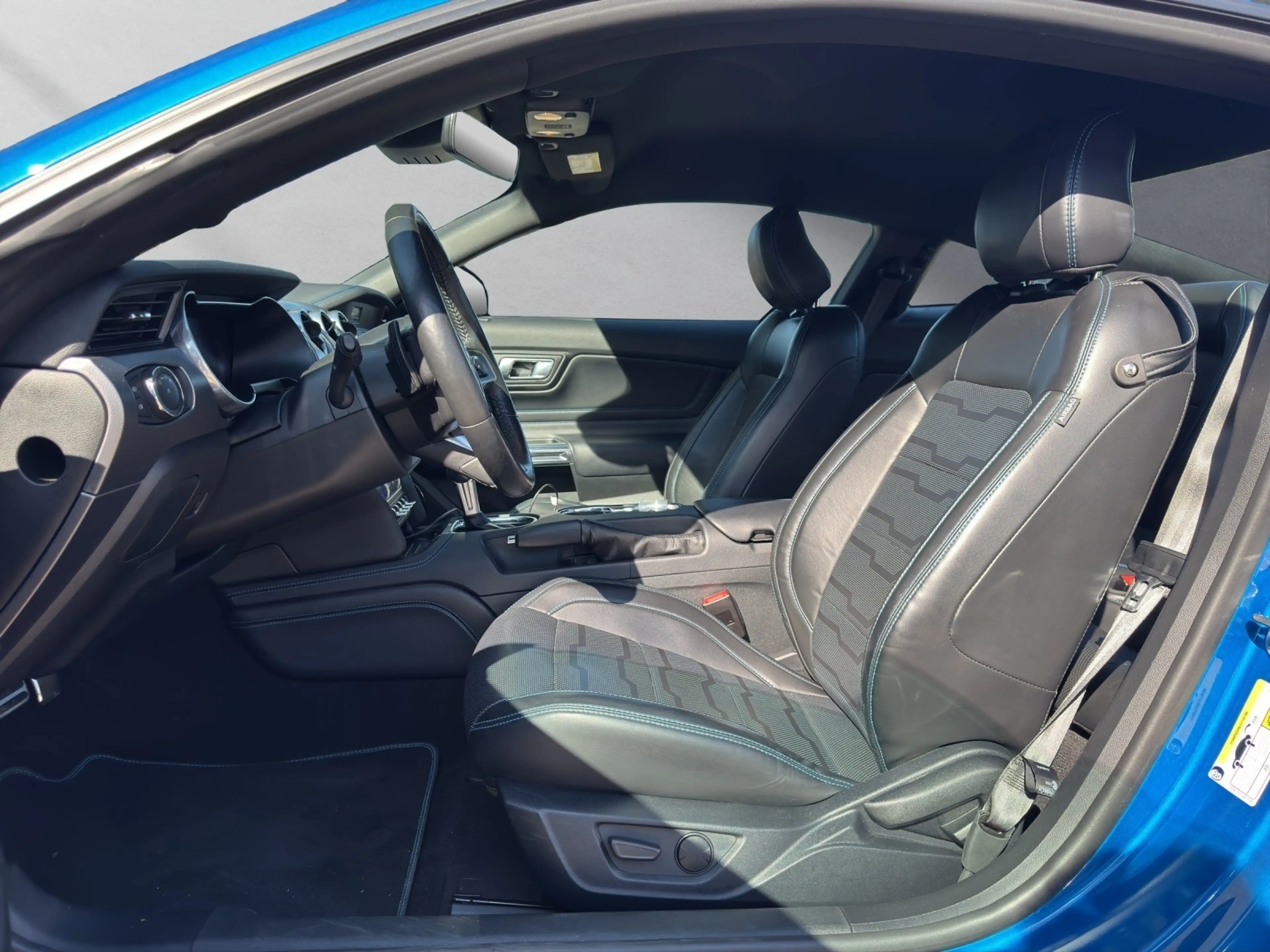 Ford Mustang GT Fastback Scheckheft WKR+SKR — photo 9