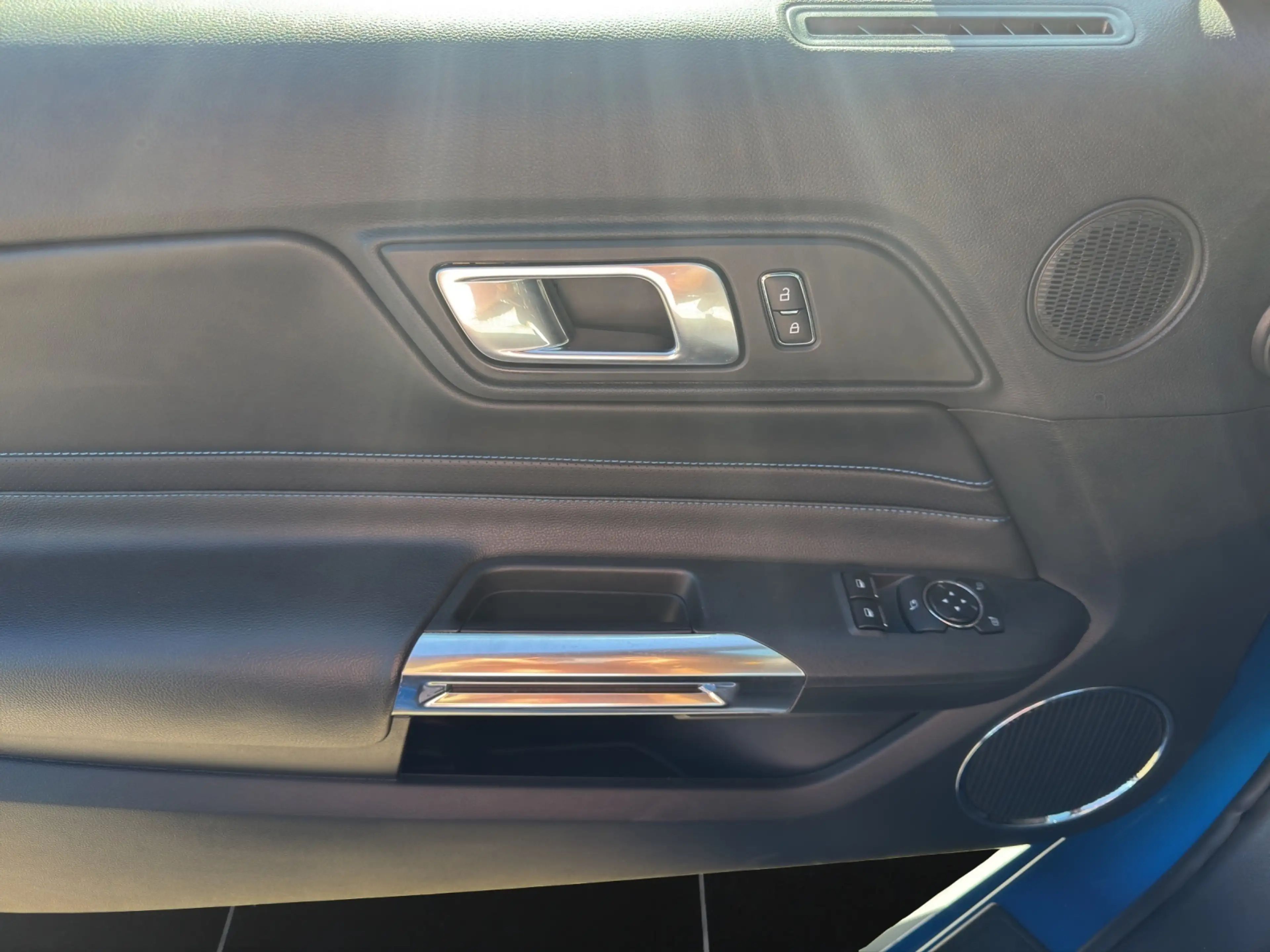 Ford Mustang GT Fastback Scheckheft WKR+SKR — photo 12