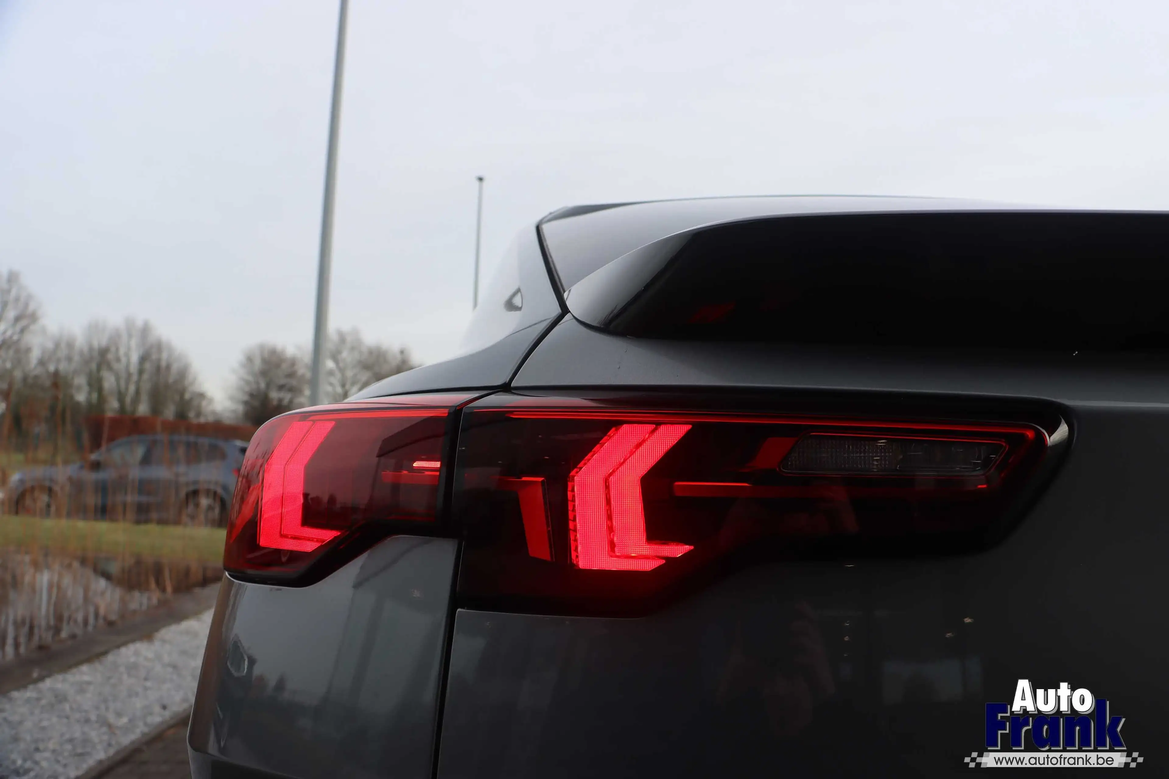 BMW iX2 30 / 4X4 / M-SPORT / KEYLESS / ADAP LED / VERW ZTL — photo 12