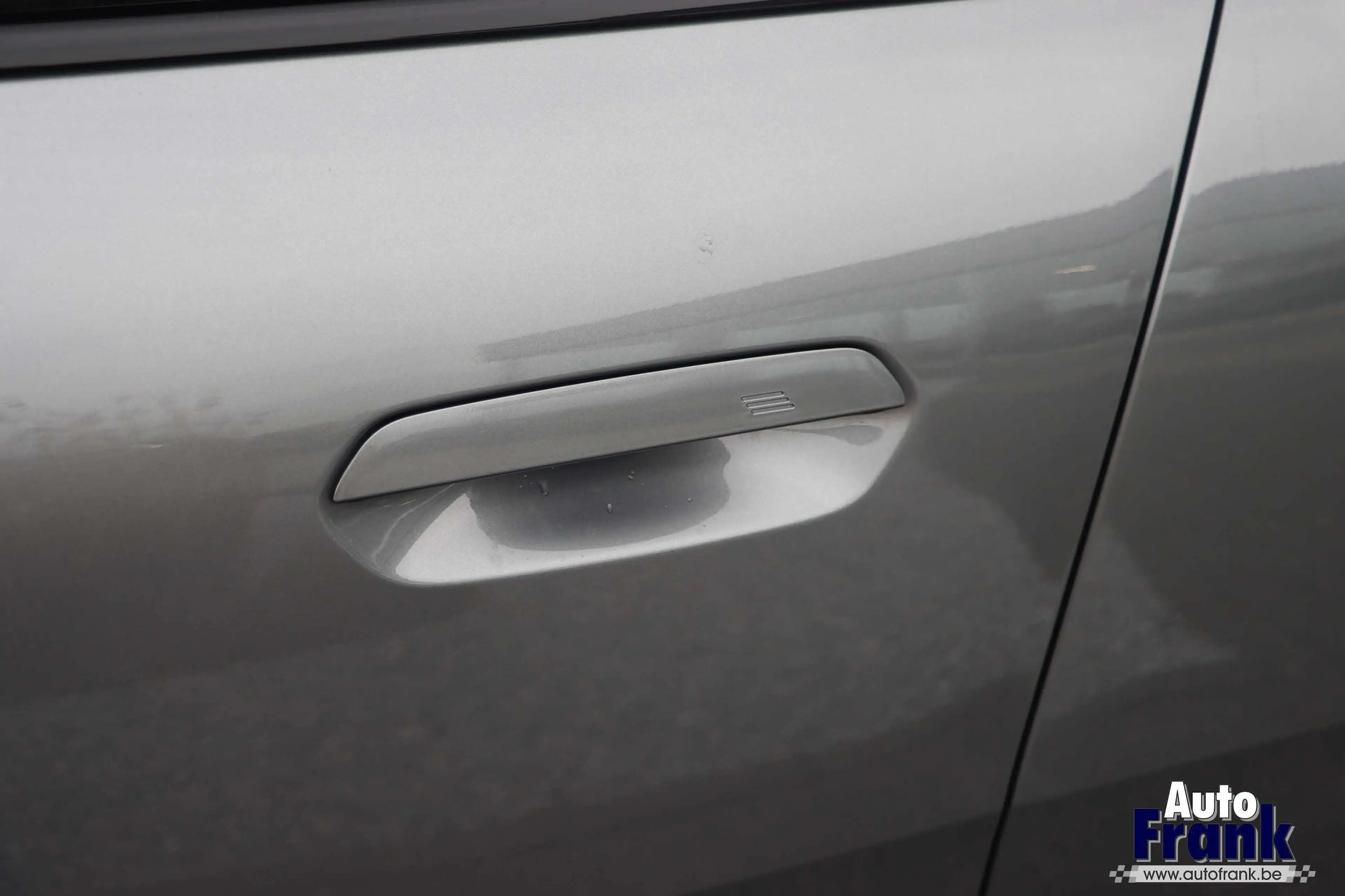BMW iX2 30 / 4X4 / M-SPORT / KEYLESS / ADAP LED / VERW ZTL — photo 11