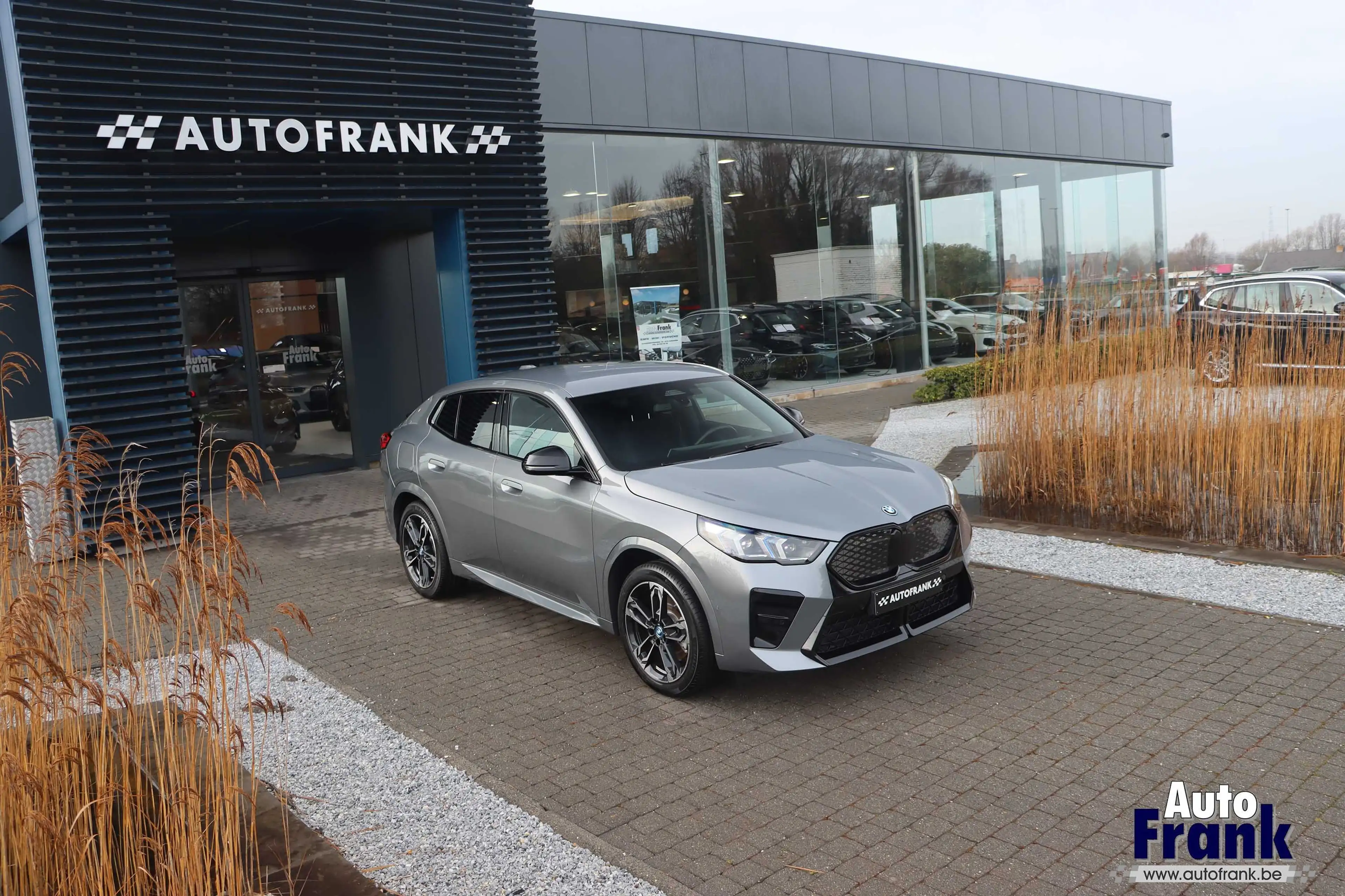 BMW iX2 30 / 4X4 / M-SPORT / KEYLESS / ADAP LED / VERW ZTL — photo 9