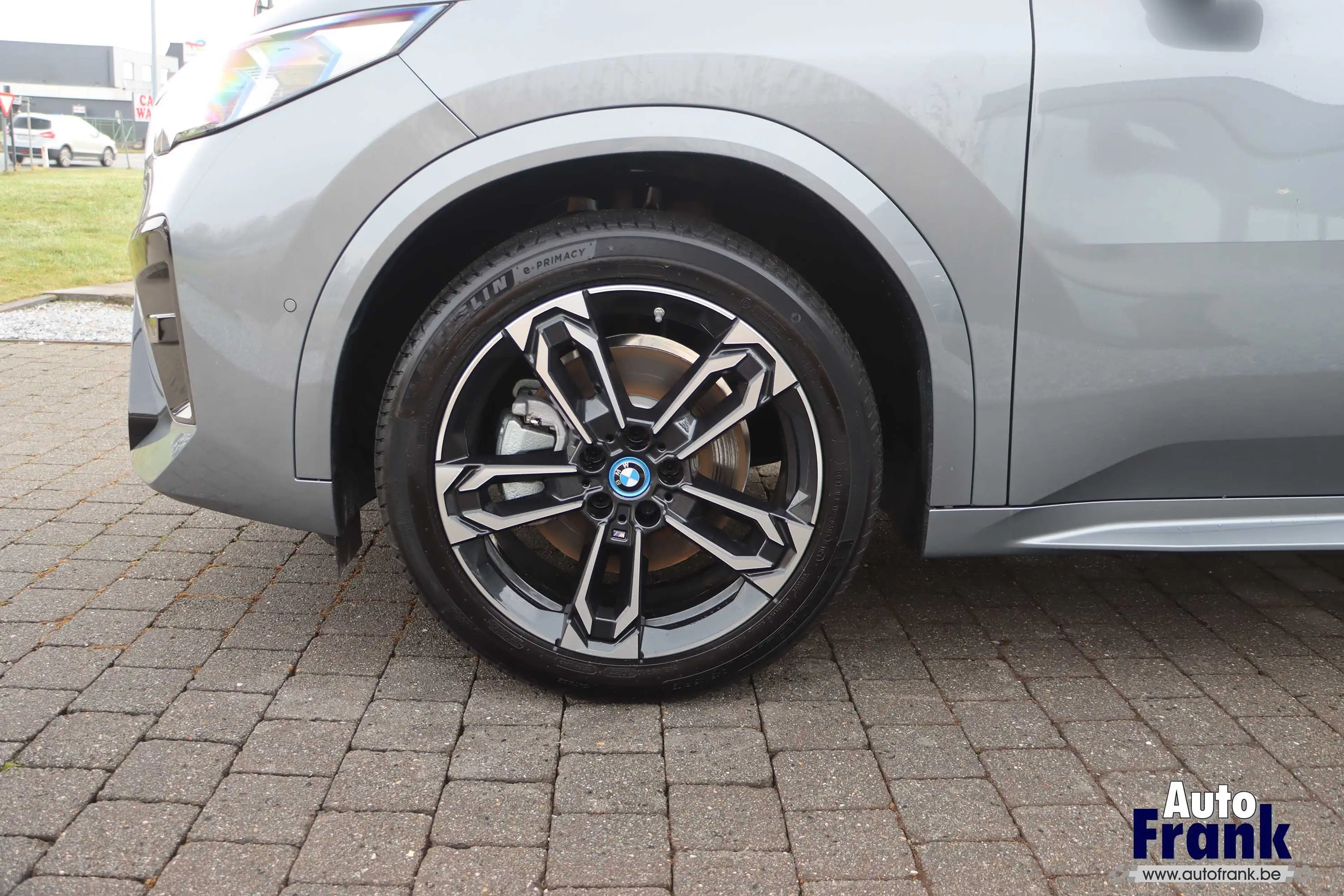 BMW iX2 30 / 4X4 / M-SPORT / KEYLESS / ADAP LED / VERW ZTL — photo 4