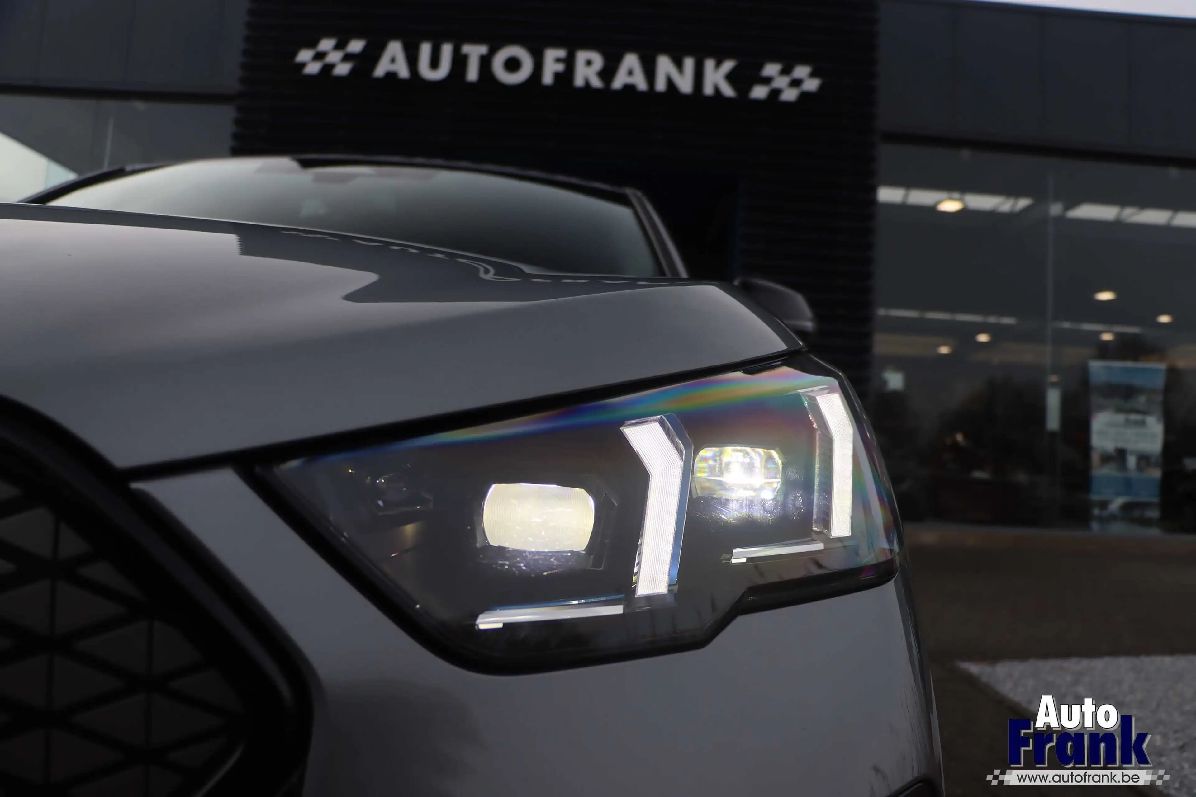 BMW iX2 30 / 4X4 / M-SPORT / KEYLESS / ADAP LED / VERW ZTL — photo 10