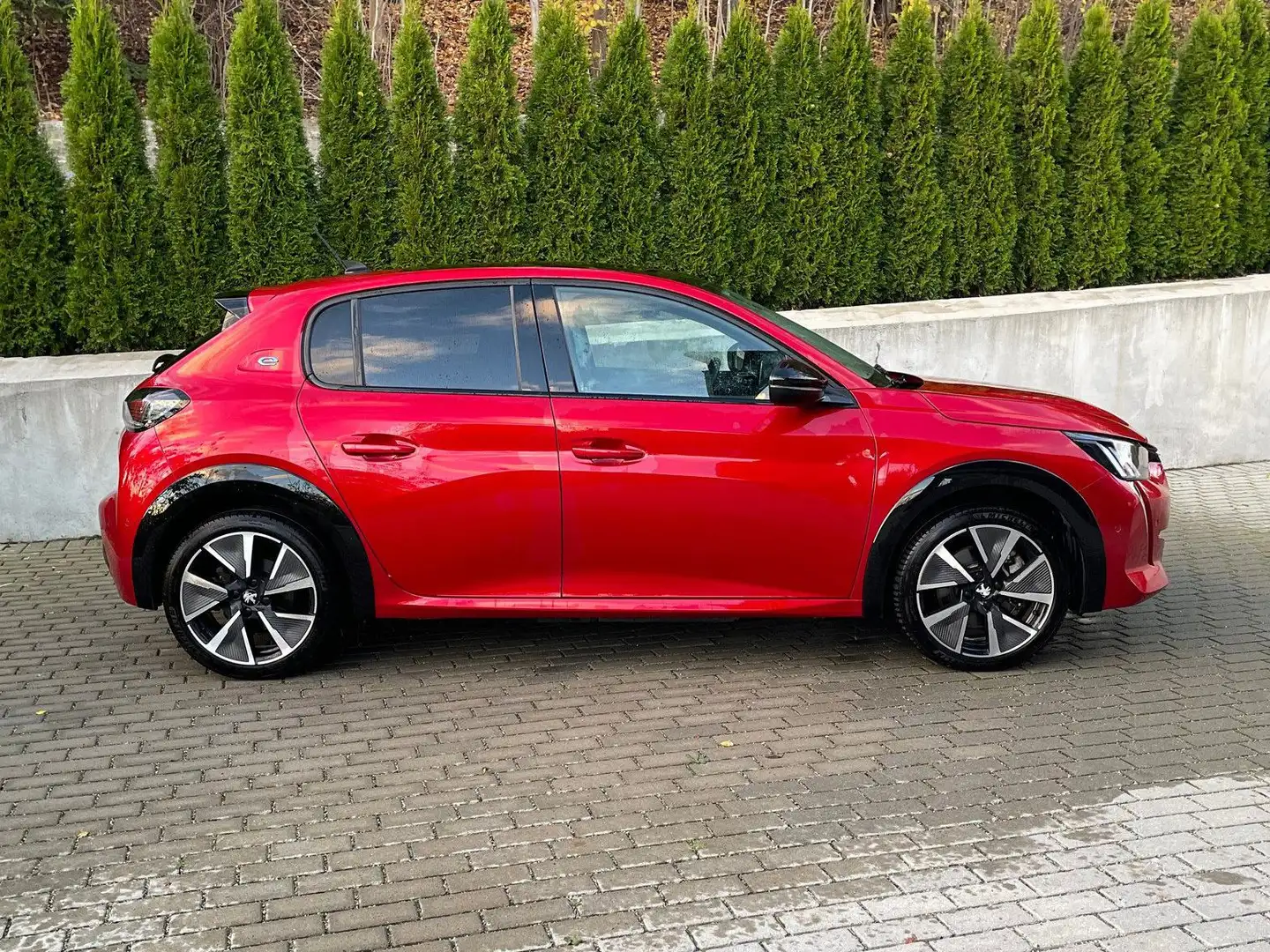 Peugeot e-208 e-208 50 kWh GT - 2