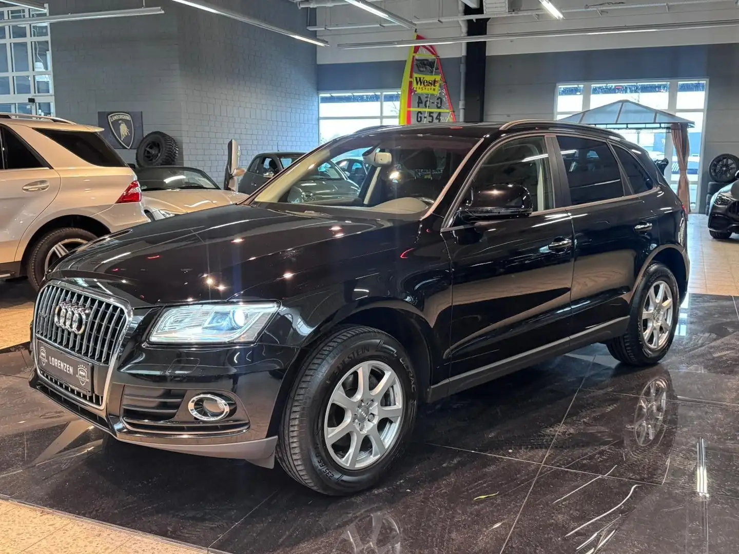 Audi Q5 2.0 TDI quattro Xenon+ ACC LED FIS AHK 2.Hand Schwarz - 1
