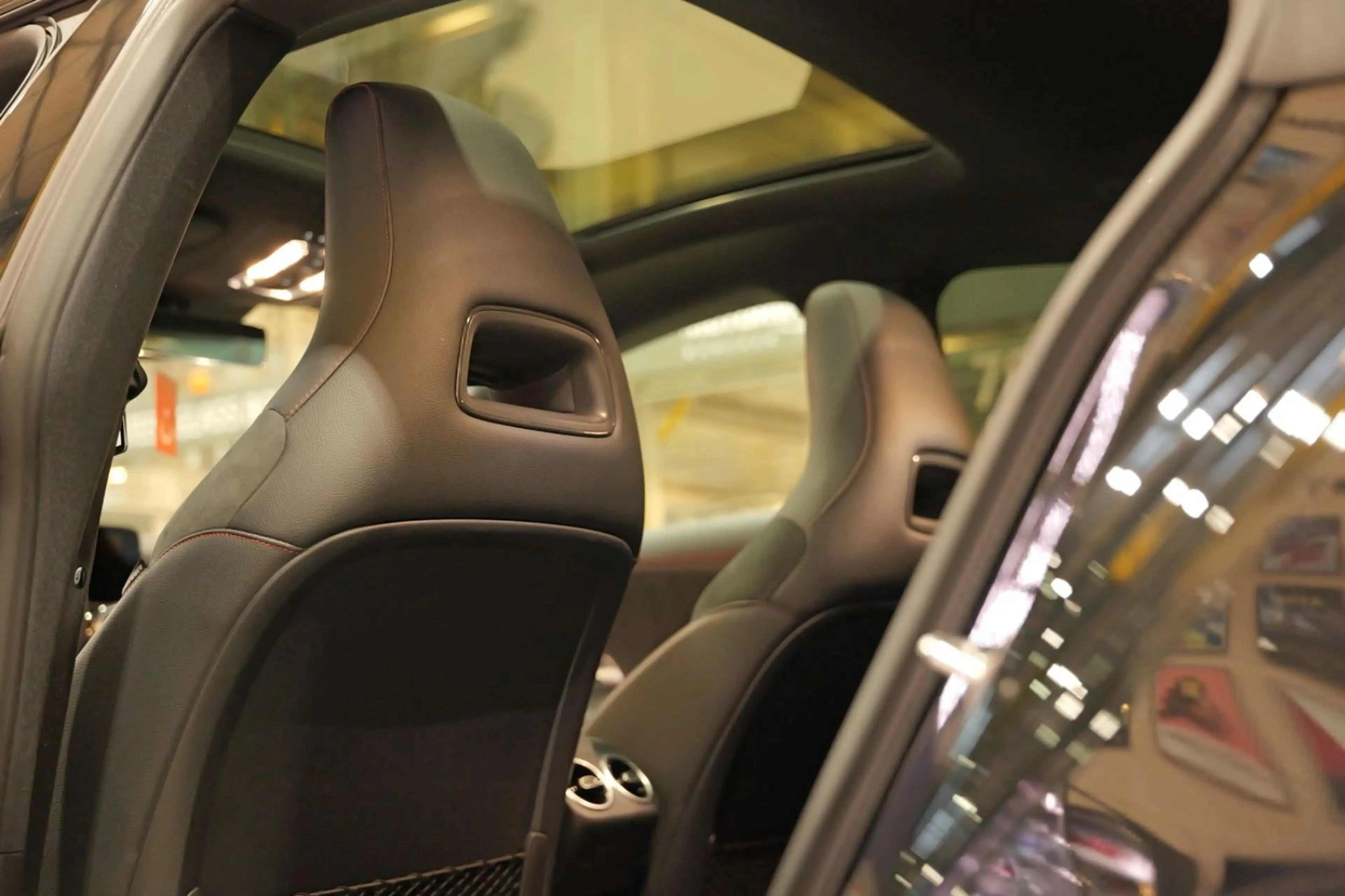 Mercedes-Benz CLA 35 AMG 4Matic *Pano*Night-Paket*Multibeam — photo 13