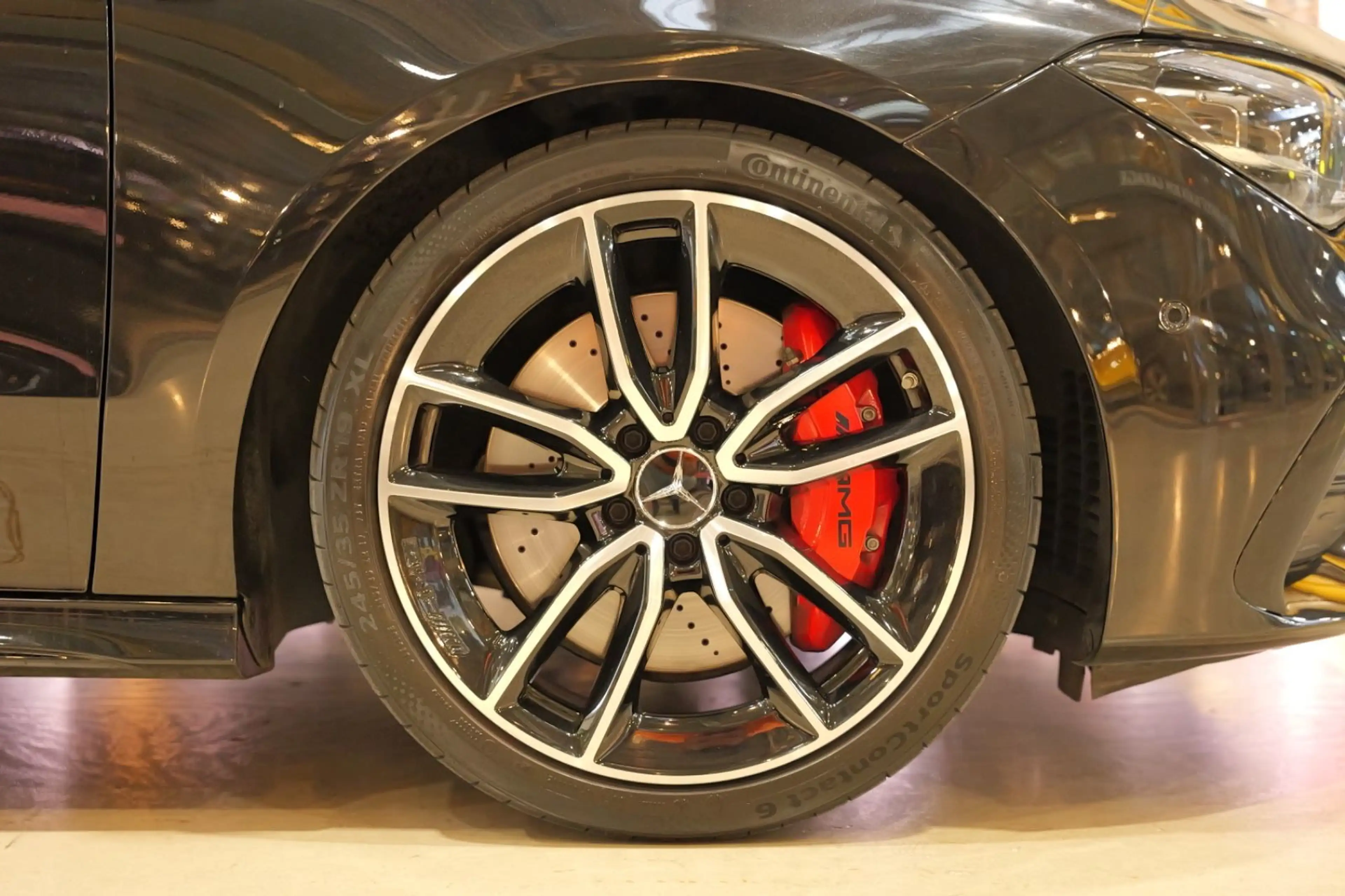 Mercedes-Benz CLA 35 AMG 4Matic *Pano*Night-Paket*Multibeam — photo 10