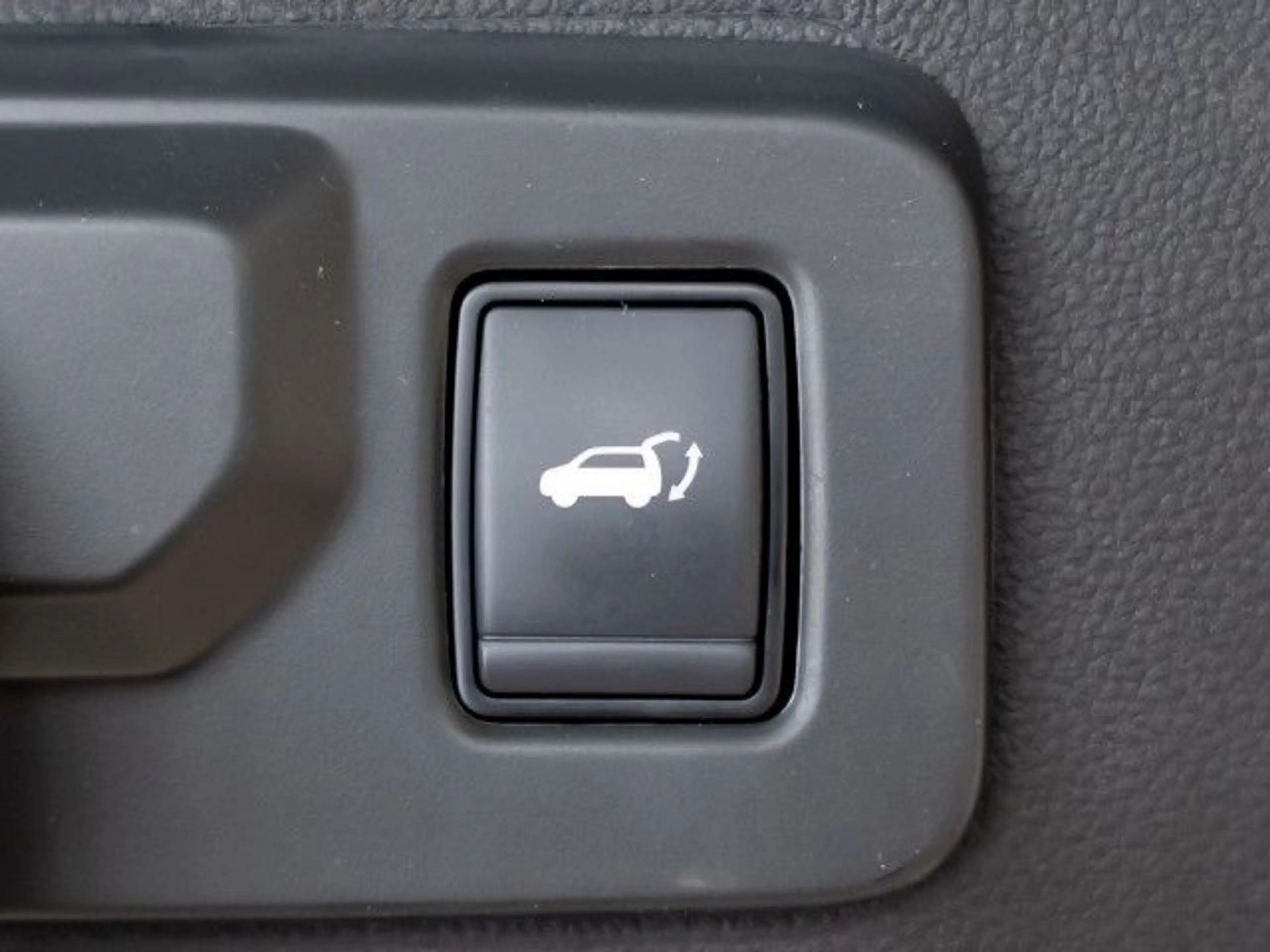 Renault Rafale E-TECH Hybrid 200 Autom. Esprit Alpine Navi — photo 15