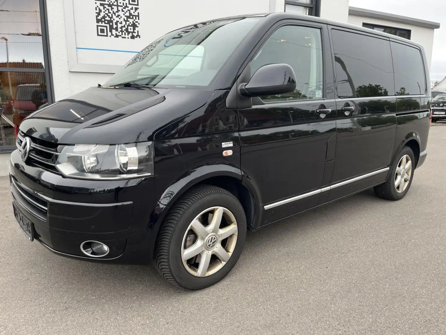Volkswagen T5 Multivan Highline 2,0 TDI ATM Standheizung AHK Schwarz - 2