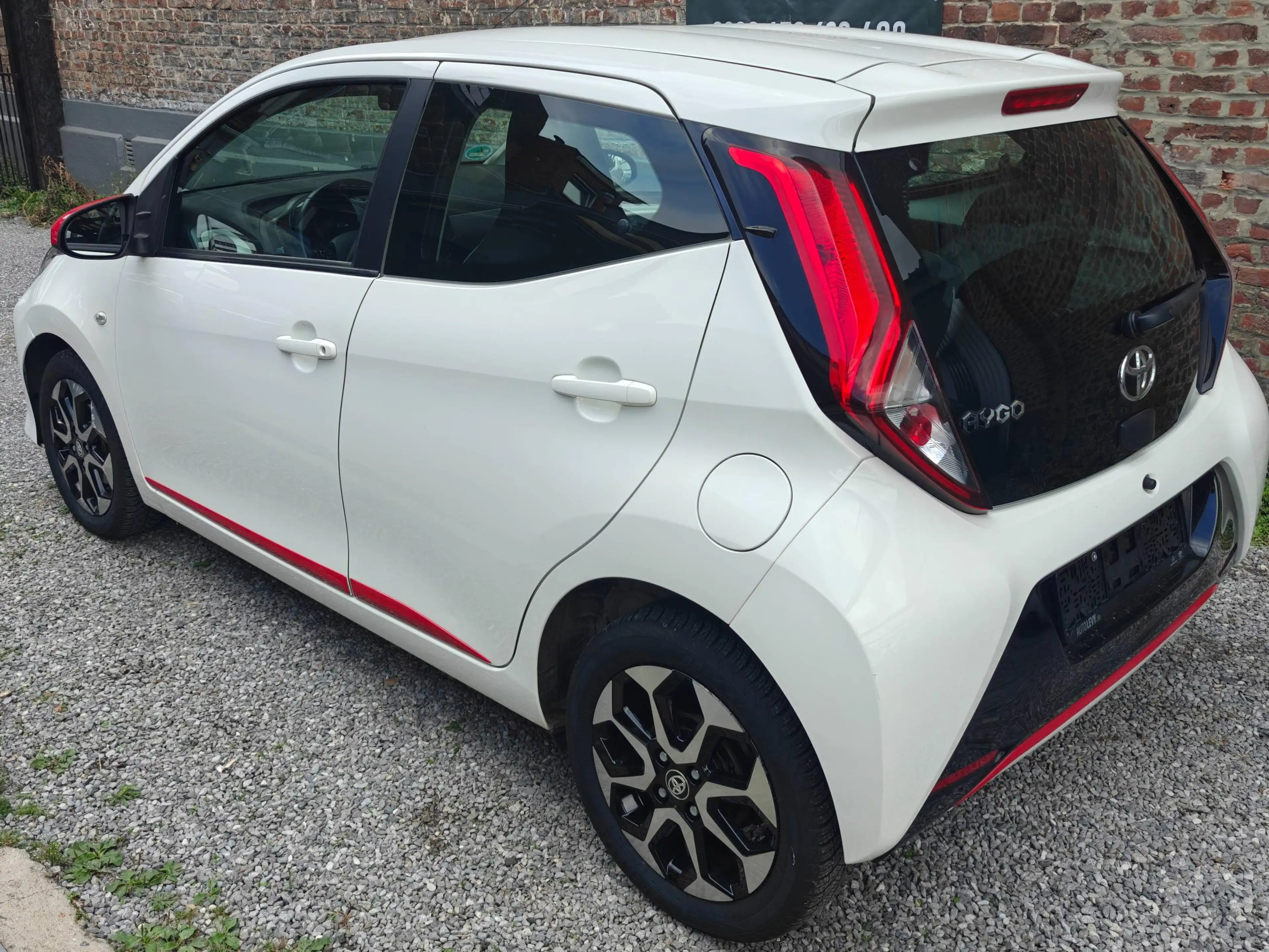 Toyota Aygo Aygo 1.0i VVT-i x-play — photo 5