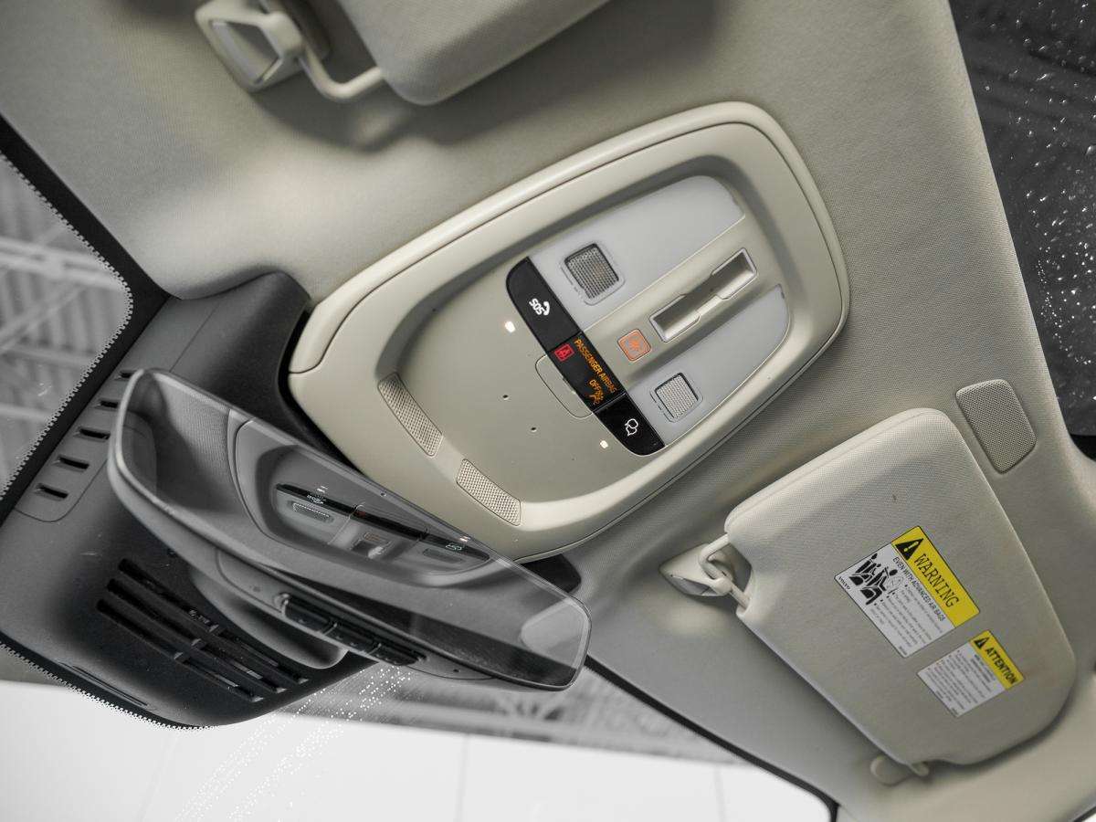 2024 Volvo Unspecified T8 PLUS BRIGHT THEME + HYBRIDE BRANCHABLE + 455HP thumb 22