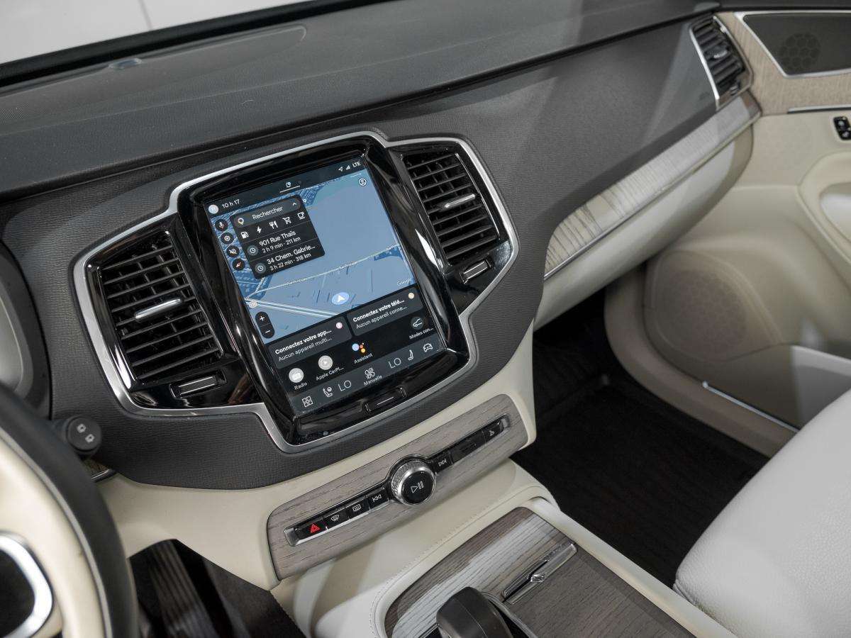 2024 Volvo Unspecified T8 PLUS BRIGHT THEME + HYBRIDE BRANCHABLE + 455HP thumb 26
