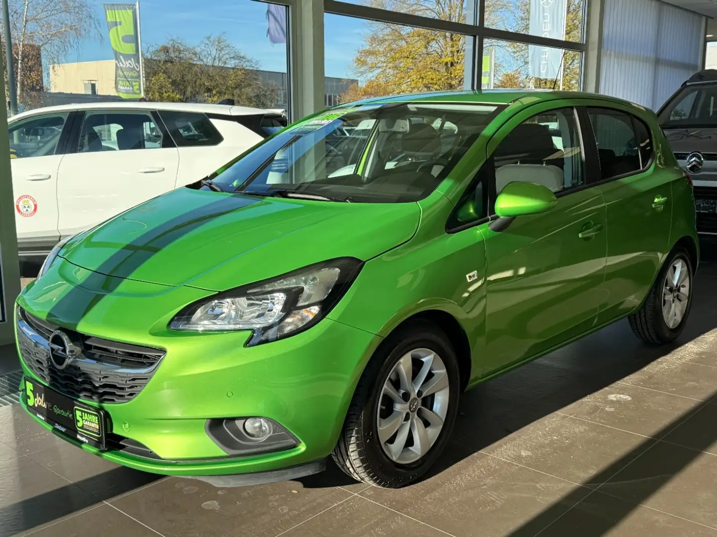 Opel Corsa E 1.4 Turbo ecoFlex ON LM PDC SHZ Winterp. Grün - 1