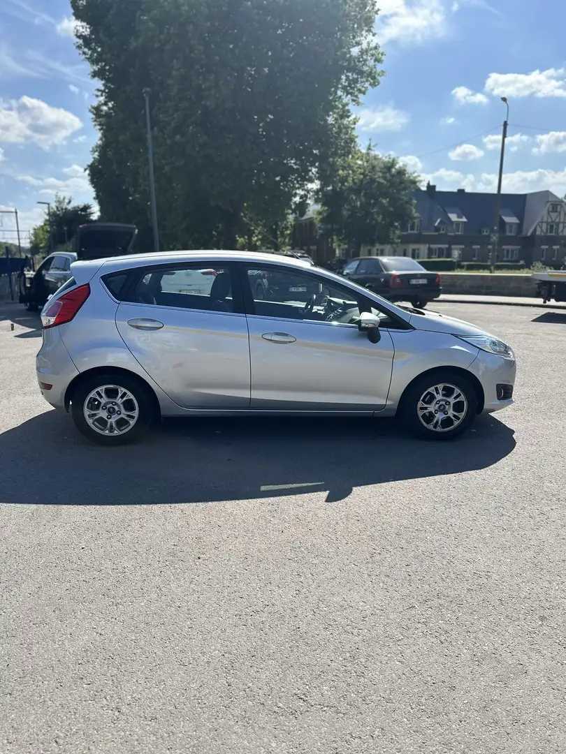 Ford Fiesta 1.6 TDCi Champions Plus Edition ECOnetic - 1
