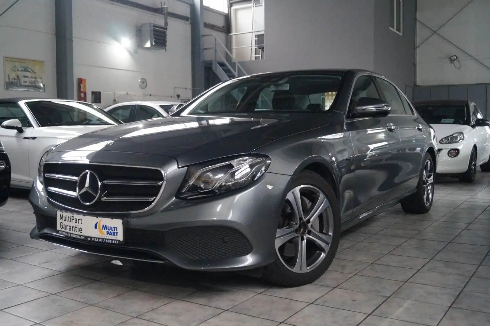 Mercedes-Benz E 300 e Hybrid Avantgarde*Command*Teilleder*SD Grau - 1