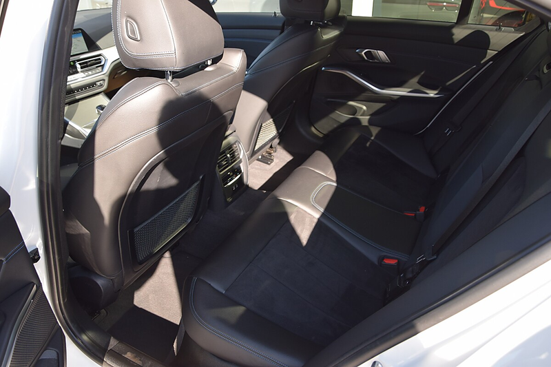 BMW 318 d M-Sport *Shadow-Line* — photo 13