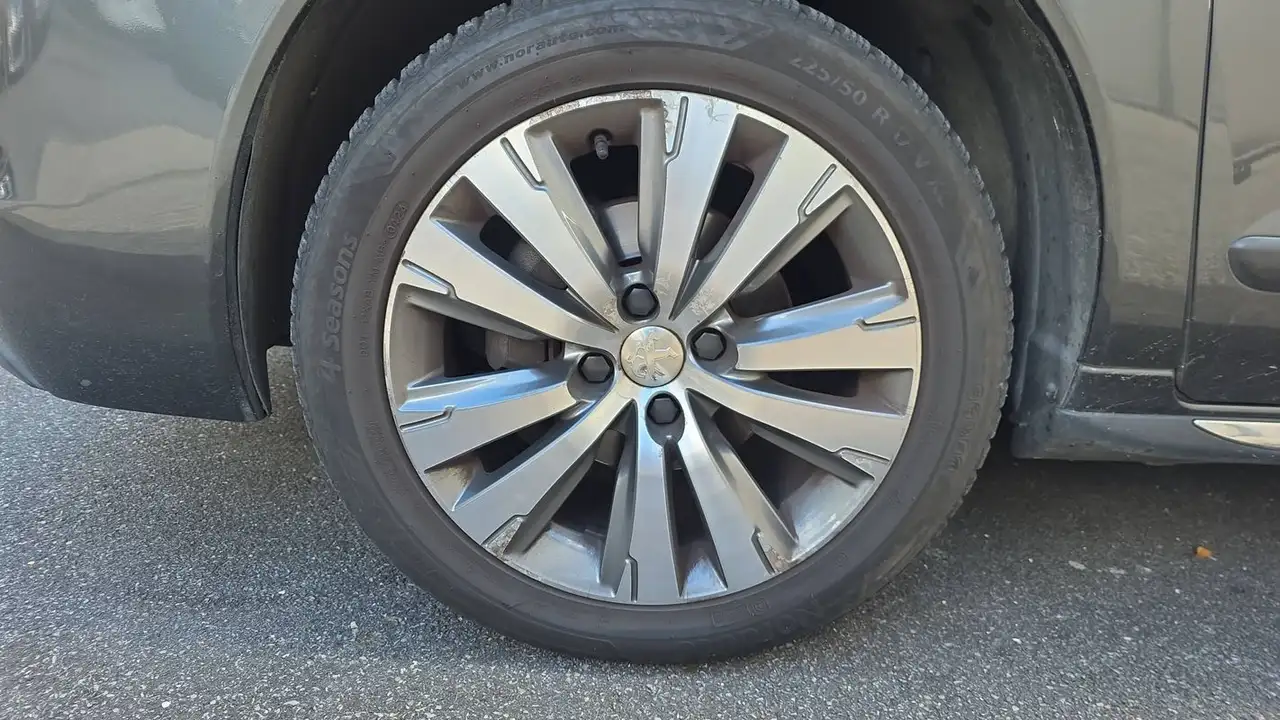Peugeot 3008 3008 — photo 18