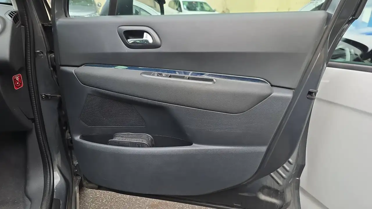 Peugeot 3008 3008 — photo 22