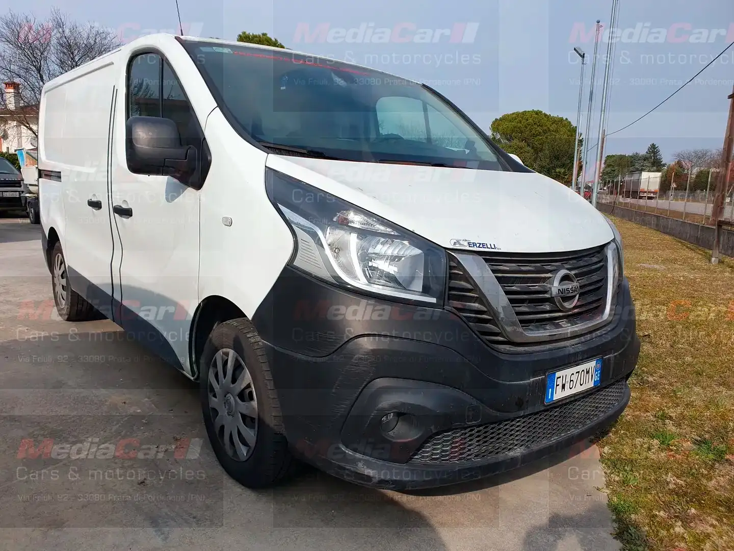 Nissan NV300 gemello del renault trafic Weiß - 2