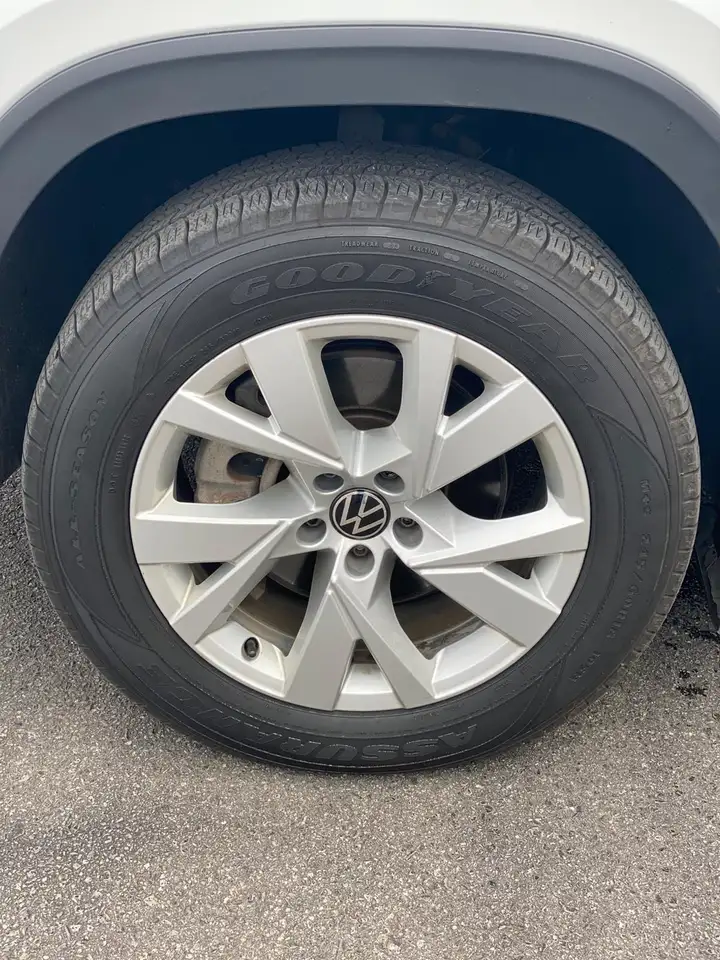Volkswagen Atlas снимка Volkswagen Atlas