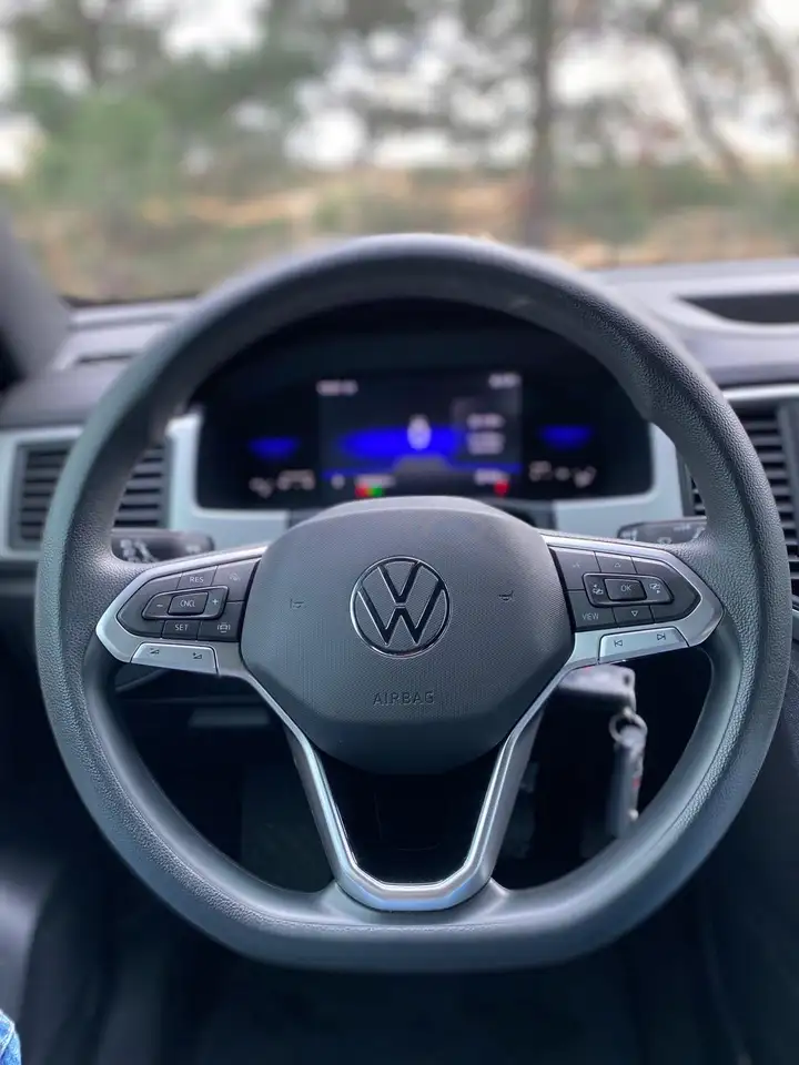 Volkswagen Atlas снимка Volkswagen Atlas