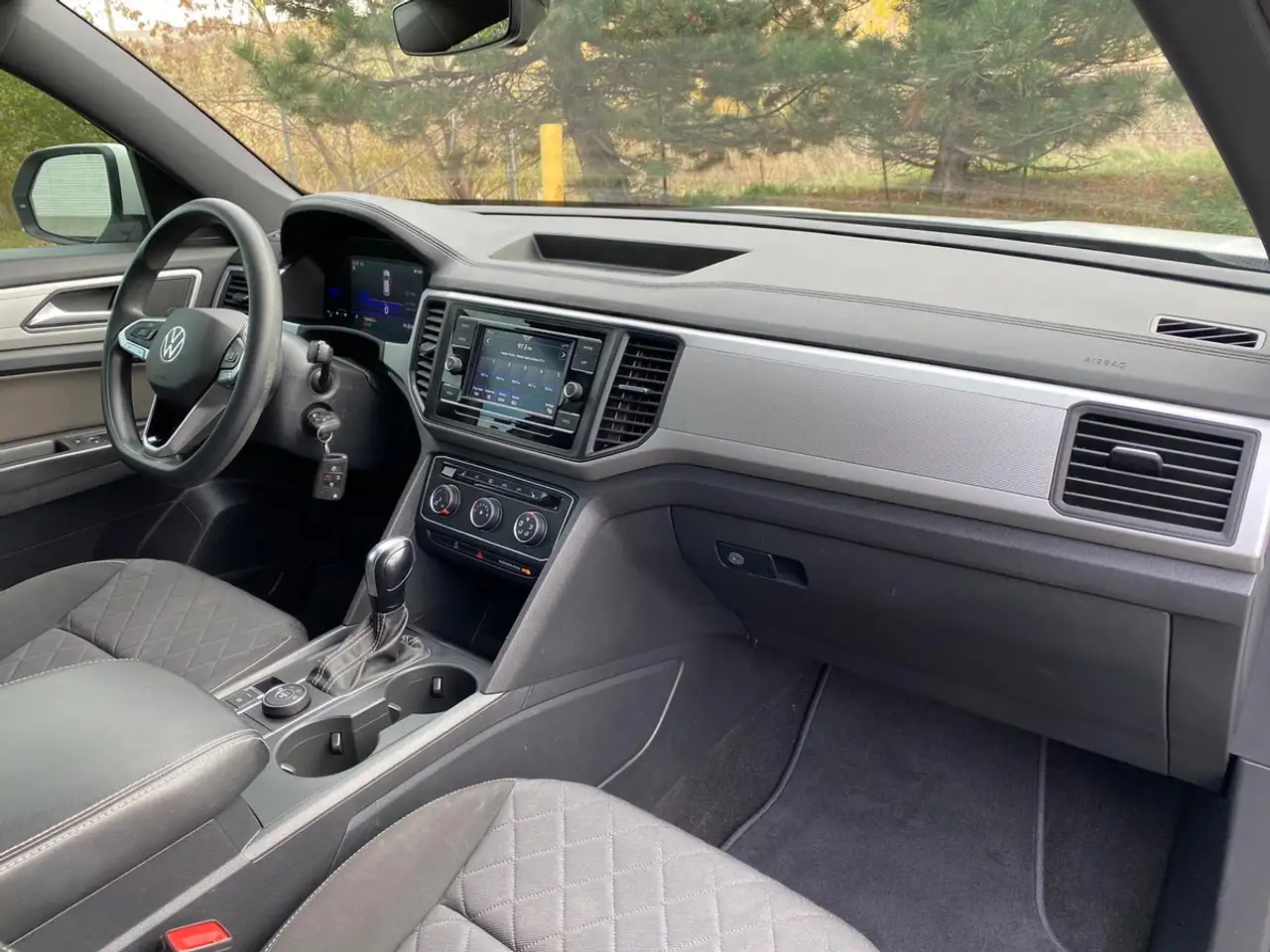 Volkswagen Atlas снимка Volkswagen Atlas