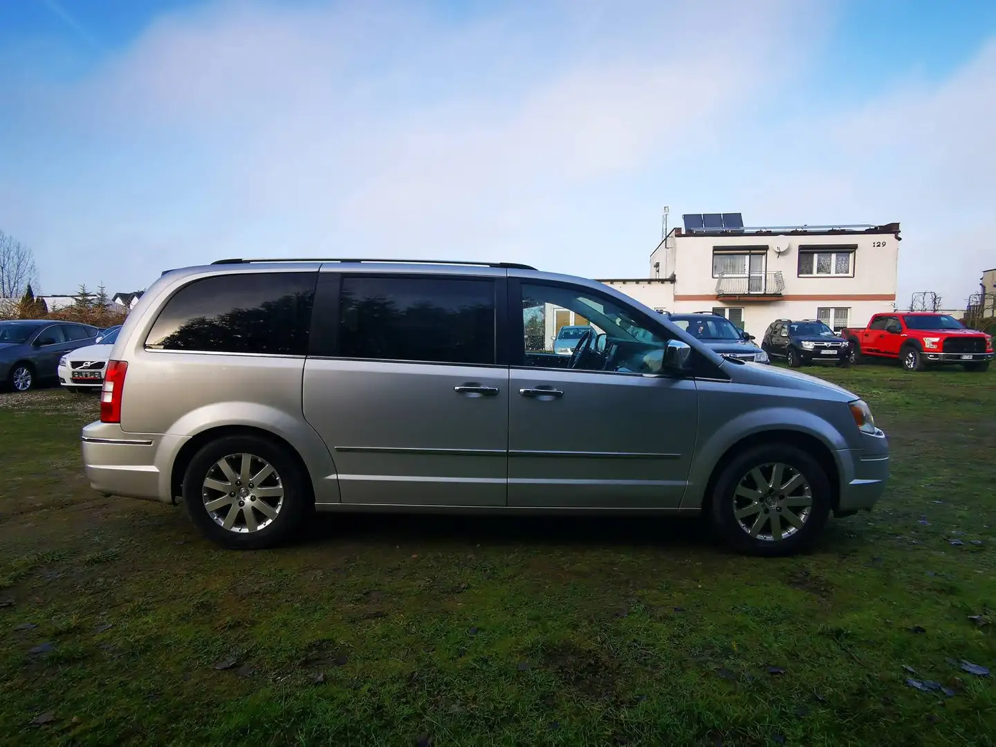 Chrysler Grand Voyager Grand Voyager 2.8CRD Limited Entret. Aut. Limited Entretenimiento - 1