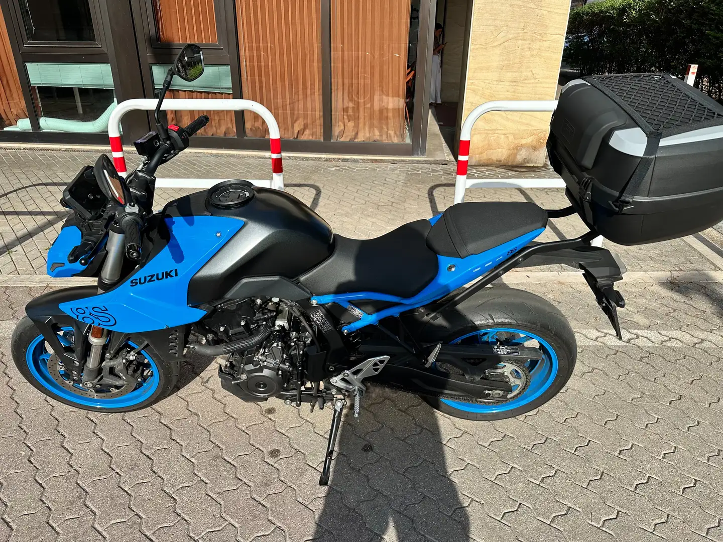 Suzuki GSX 8S DEPOTENZIATA Blu/Azzurro - 2