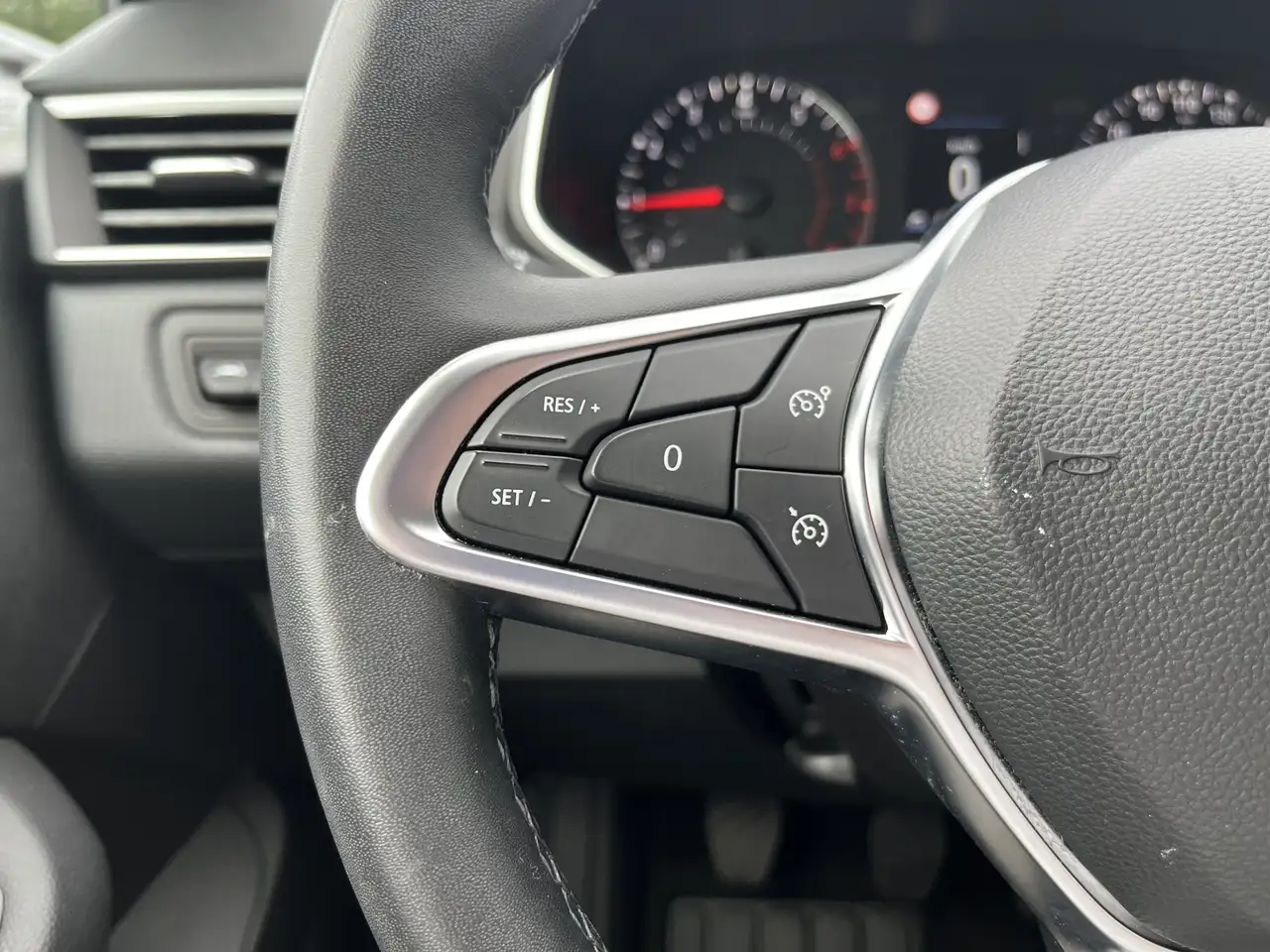 Renault Clio Citadine 5 portes — photo 19 sur 25